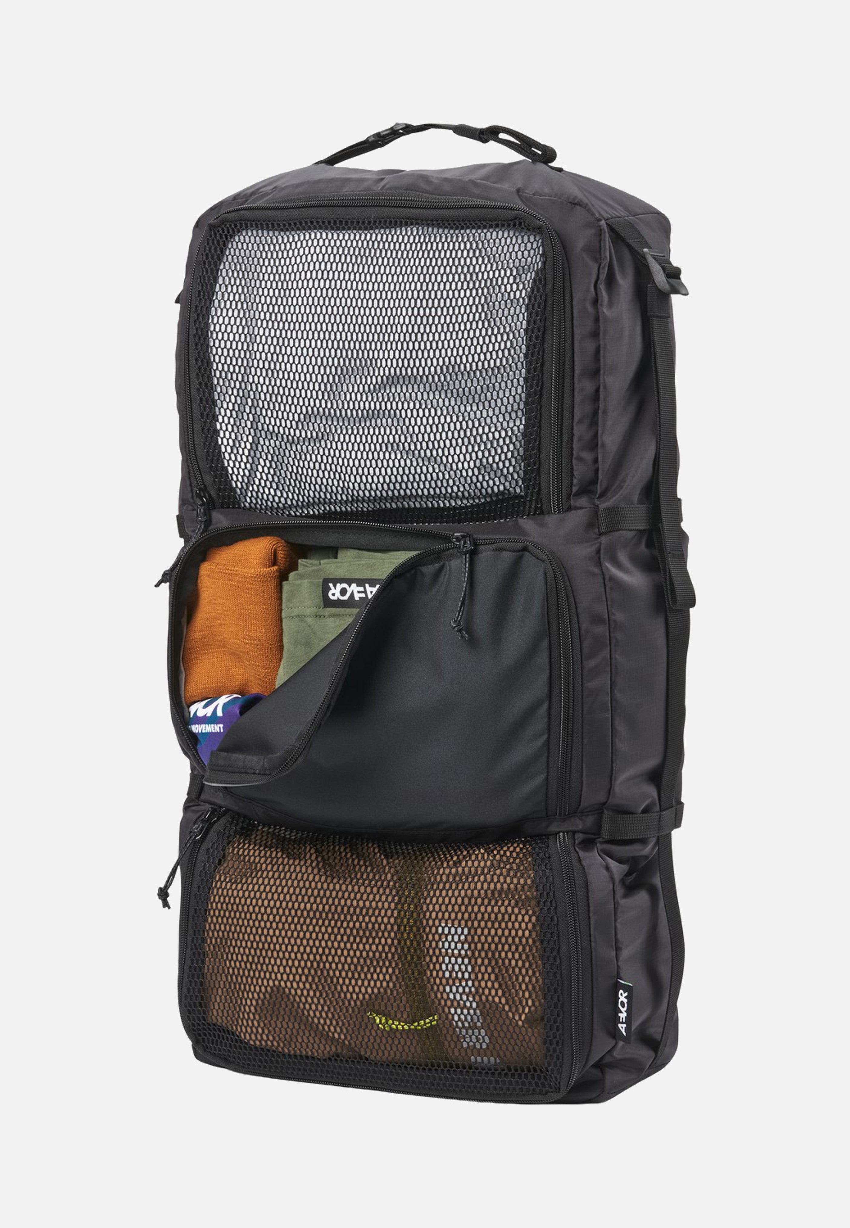 AEVOR Travel Trunk Ripstop Black Garment Bag