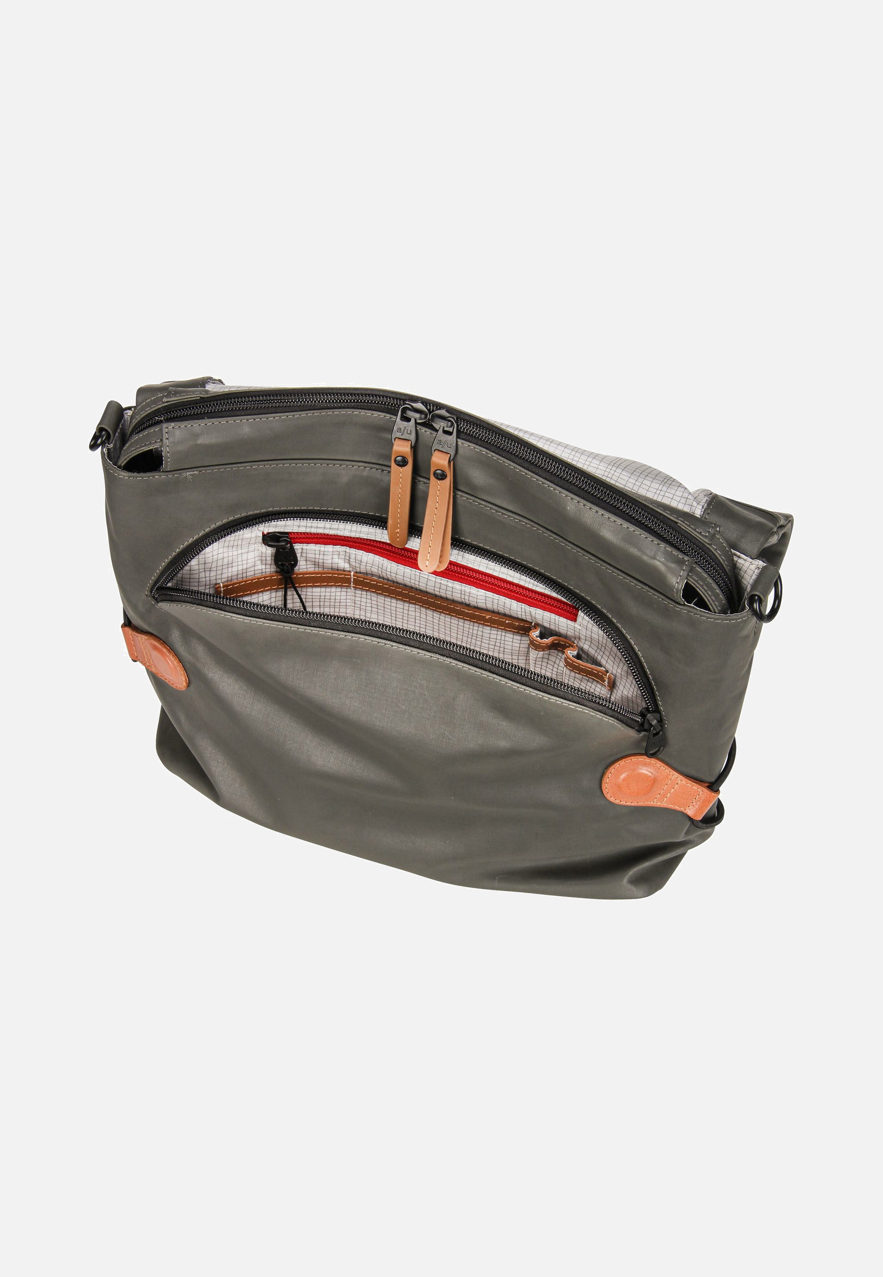 aunts & uncles Matsumoto Gravity Grey Messenger Bag