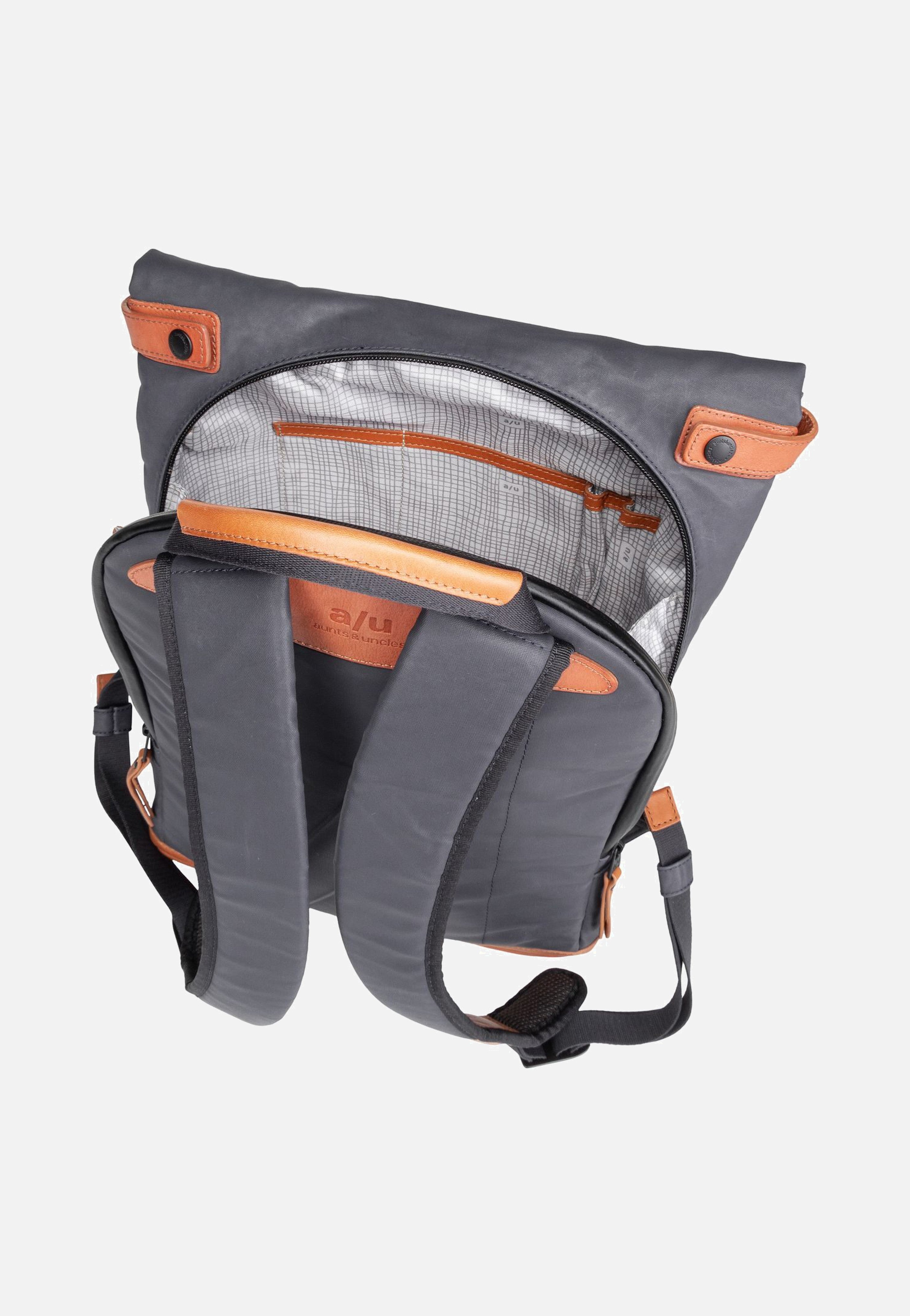 aunts & uncles - Yokohama Night Blue - Rolltop Backpack | Neutral-Image