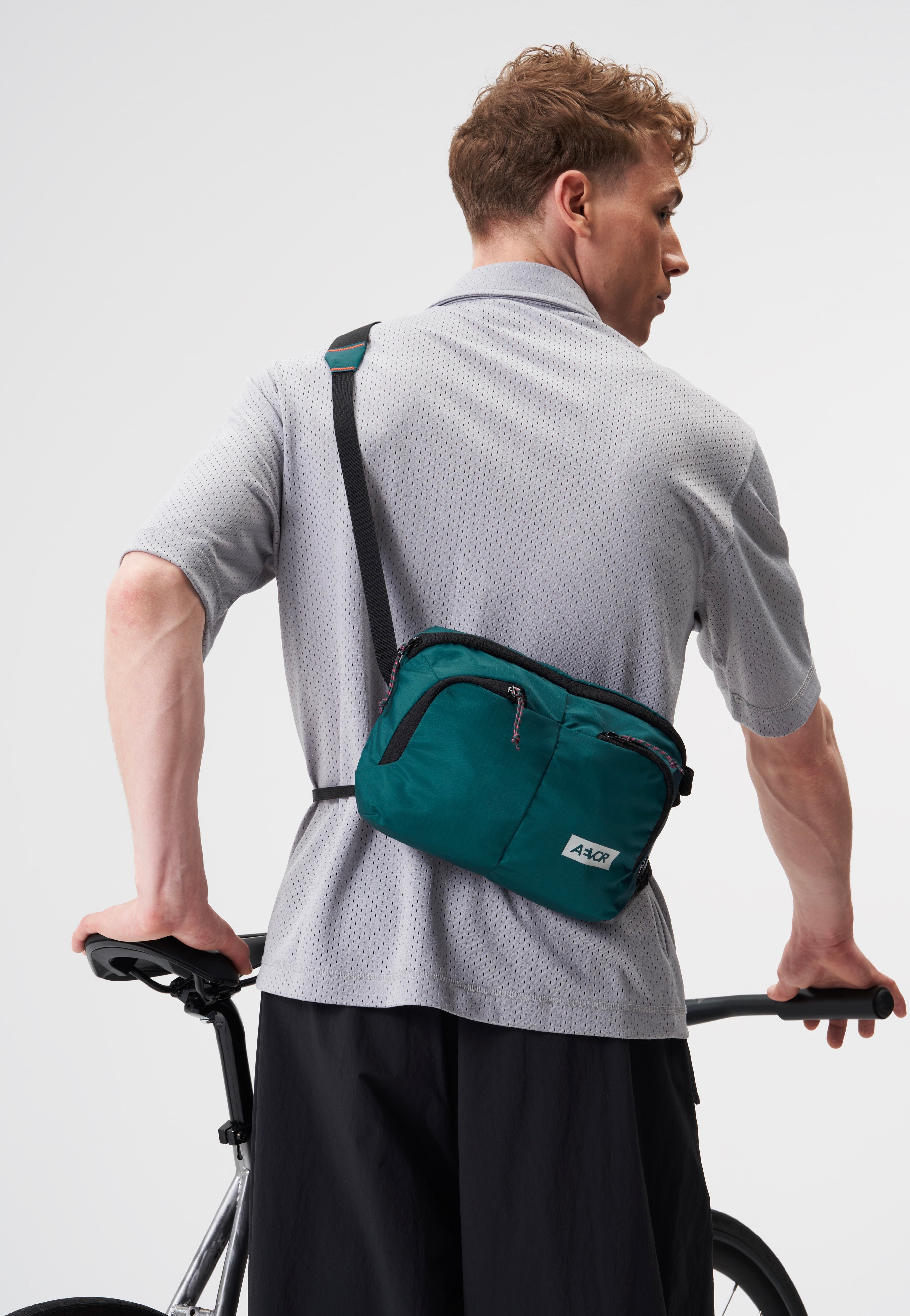 AEVOR Sacoche Bag Ripstop Evergreen Crossbody Bag
