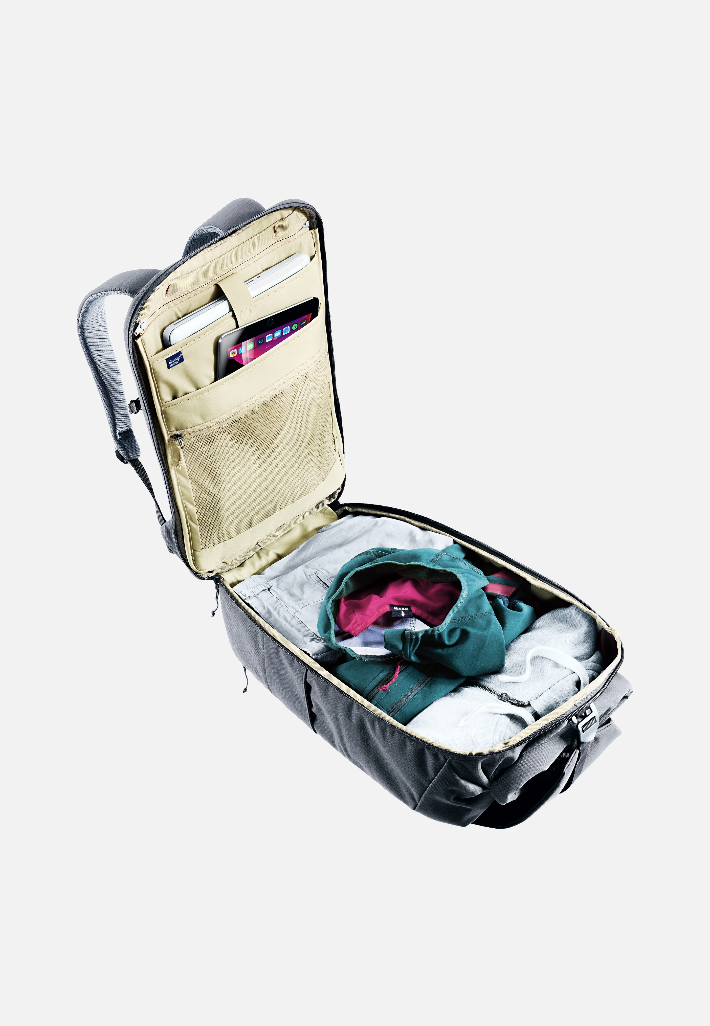Deuter Utilion 30 Black Travel Backpack