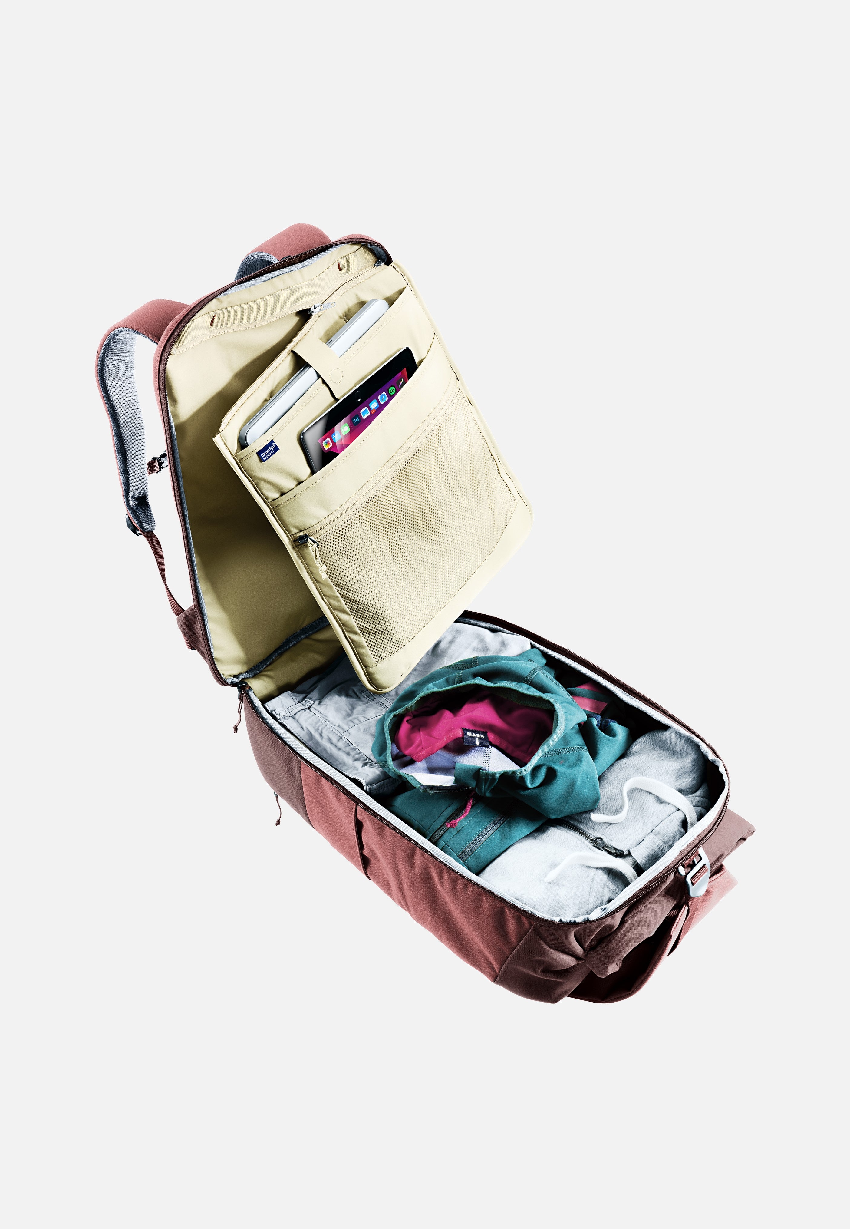 Deuter Utilion 30 Caspia/Raisin Travel Backpack