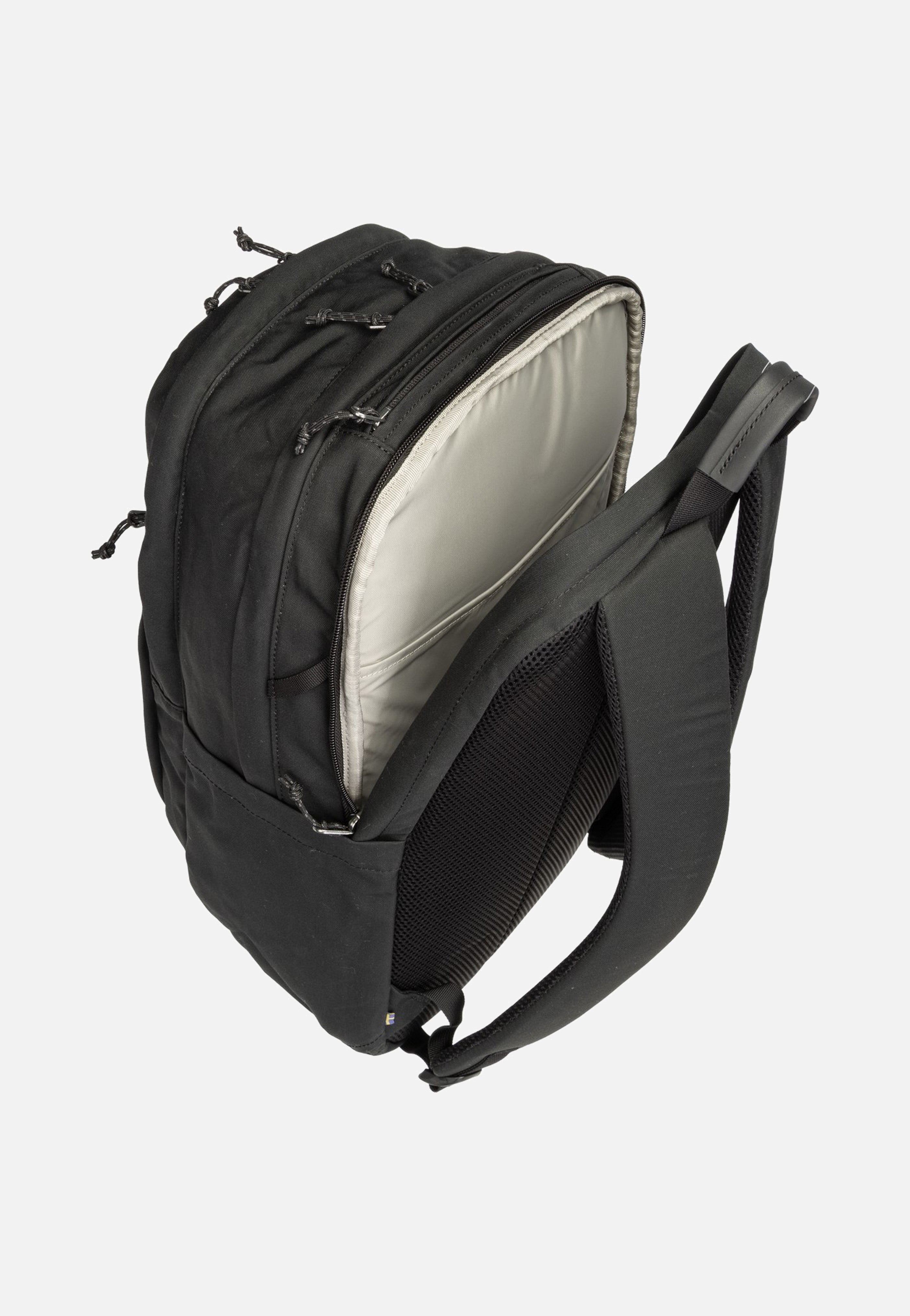 Fjällräven Räven 28 Black/Black Backpack