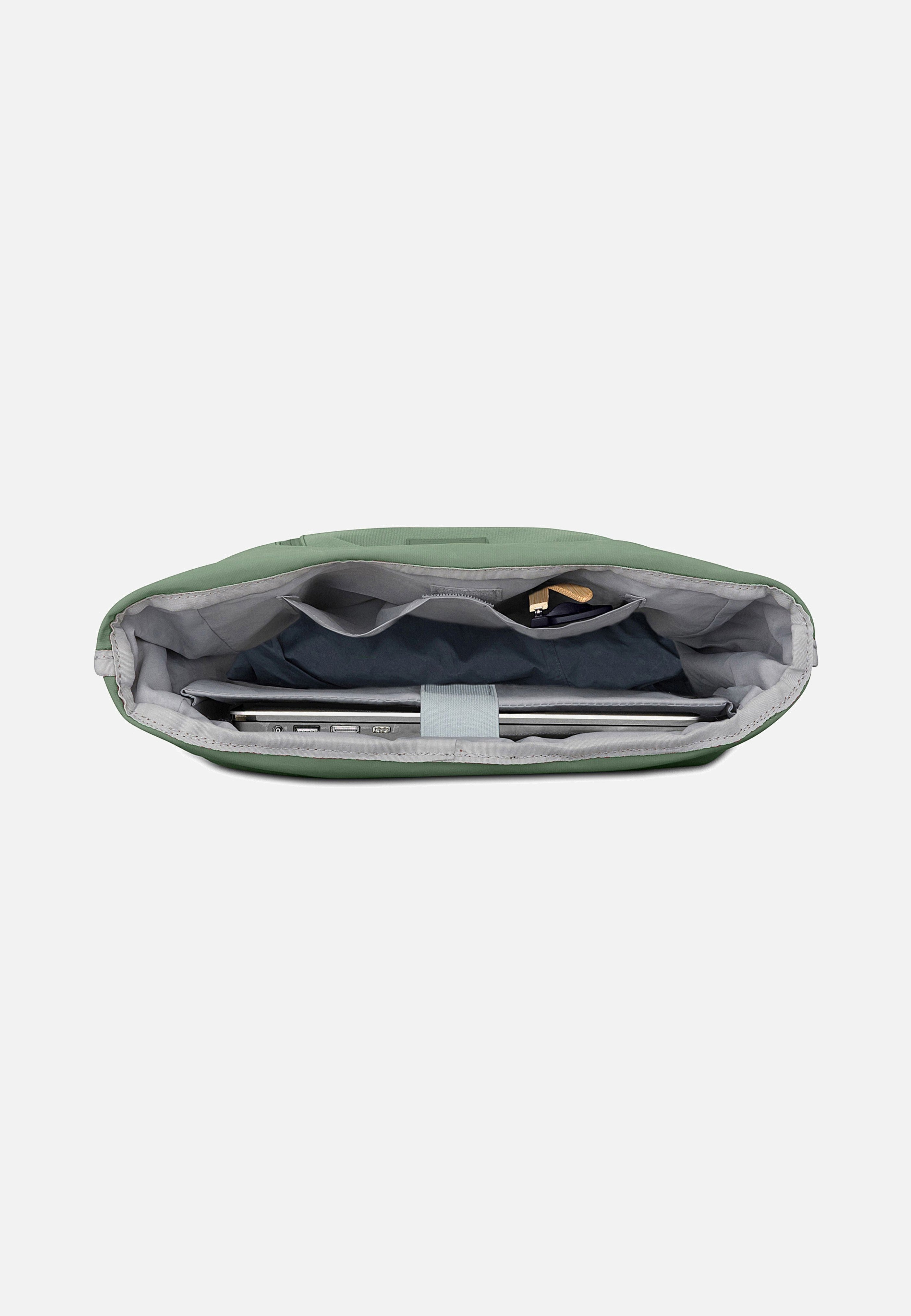 Johnny Urban Robin Medium Salbeigrün Rolltop Backpack