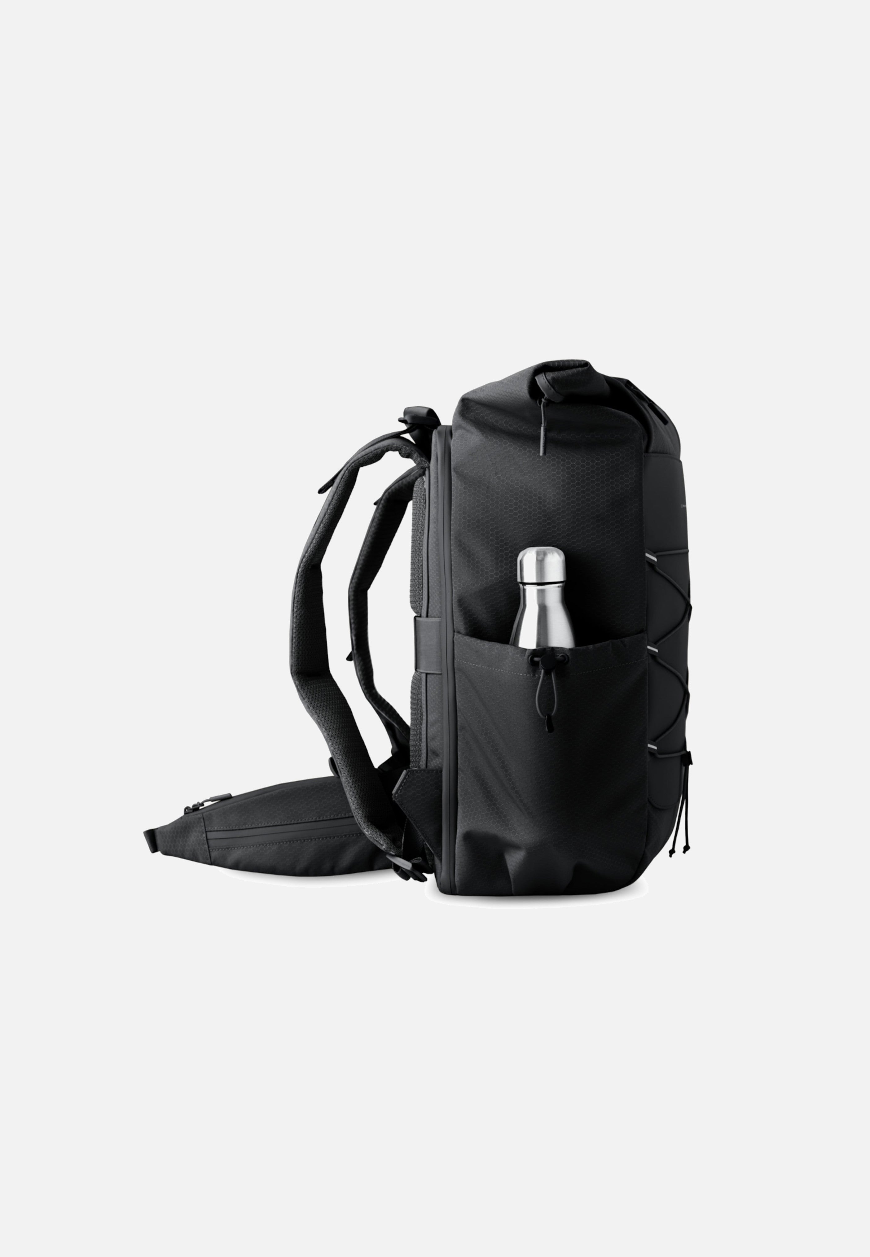 Kapten & Son - Banff All Black - Rolltop Backpack | Neutral-Image