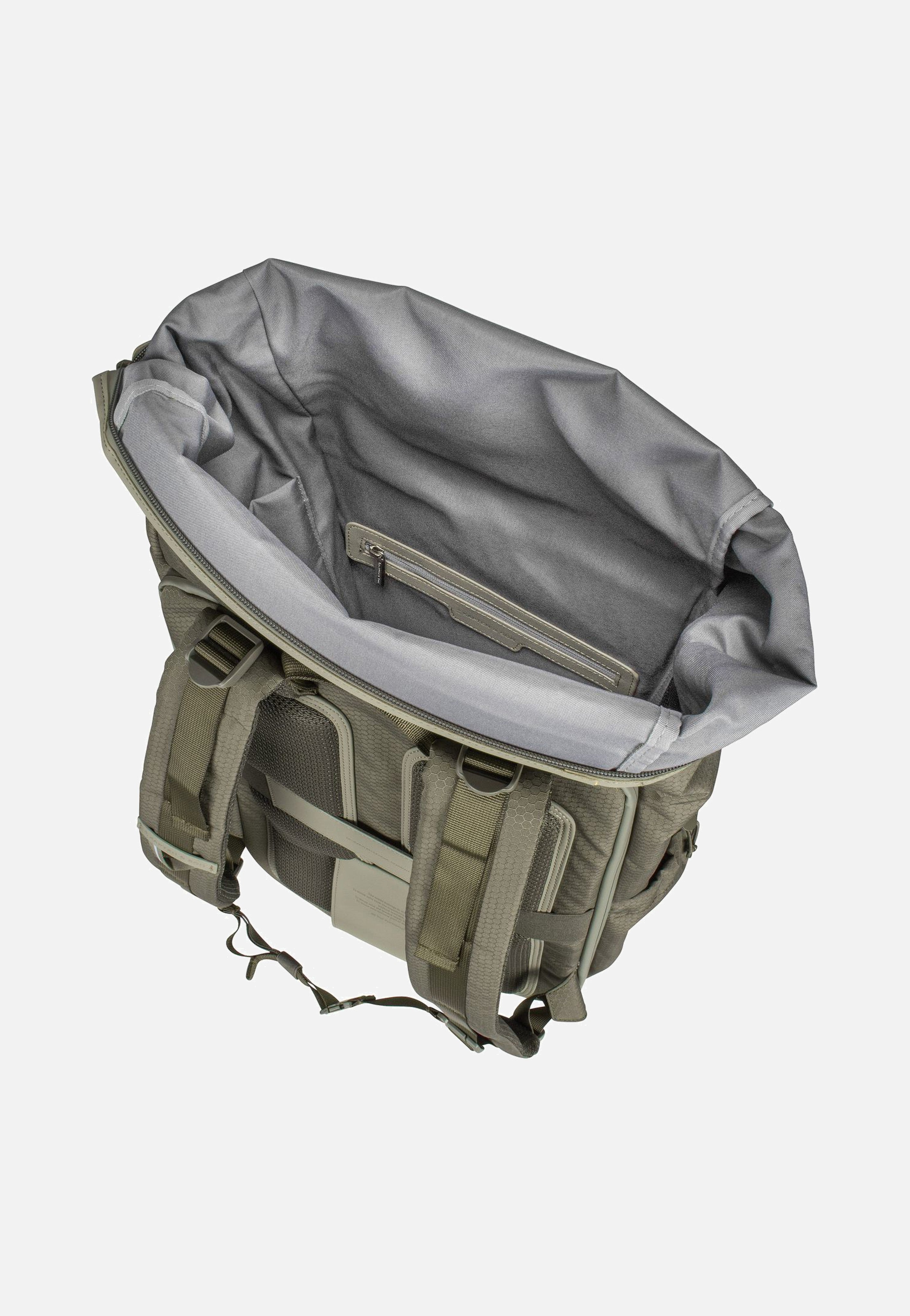 Kapten & Son - Banff Forest Green - Rolltop Backpack | Neutral-Image