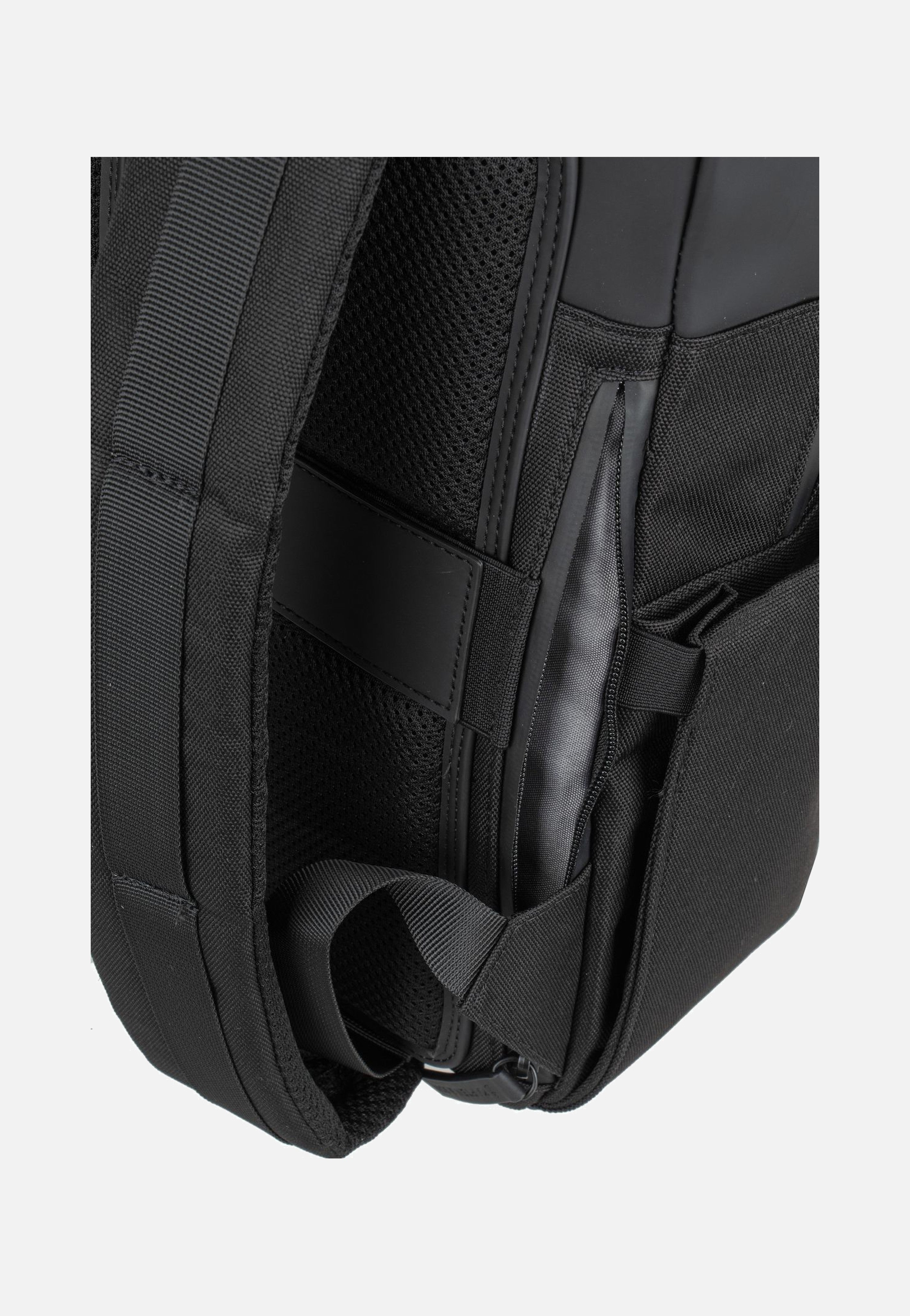Kapten & Son - Bergen Pro All Black - Backpack | Neutral-Image