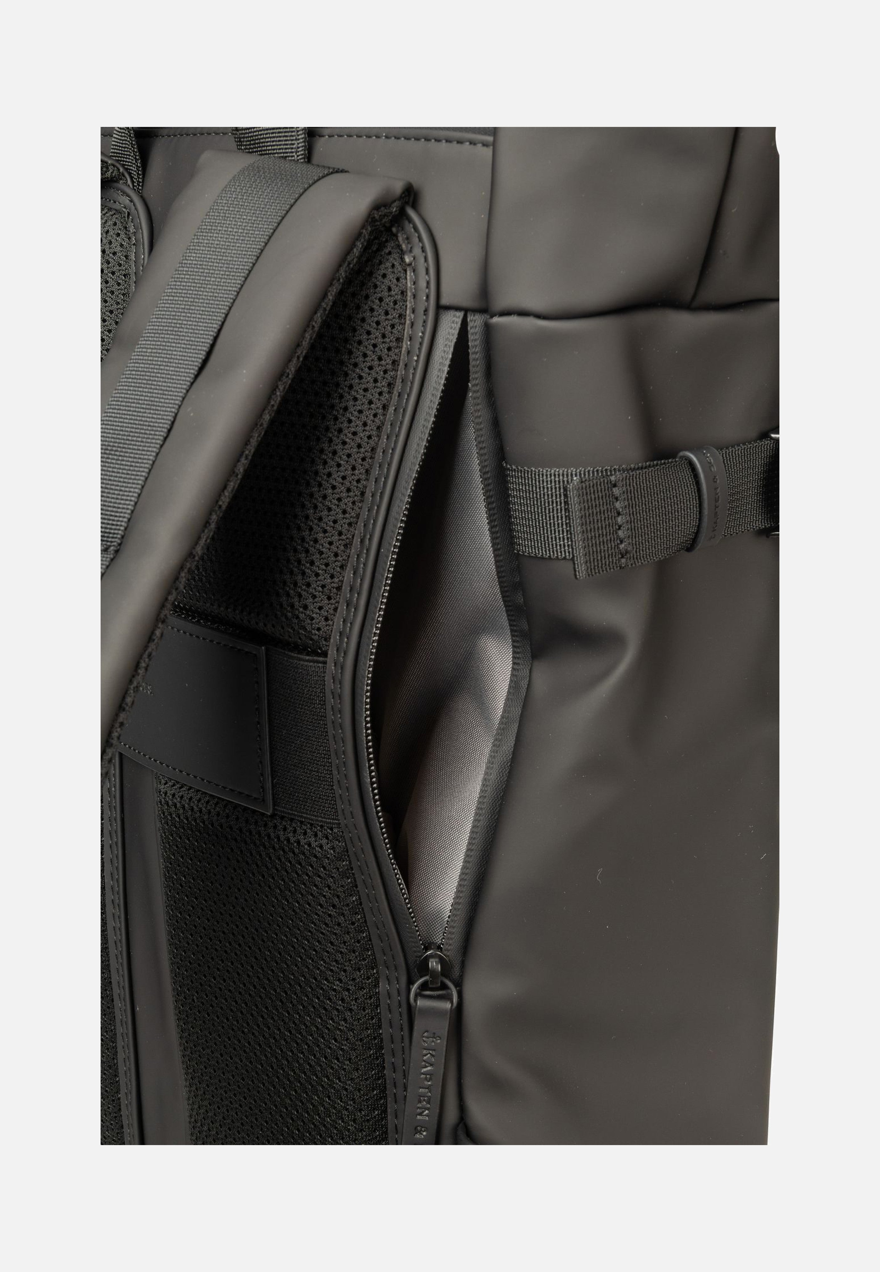 Kapten & Son - Helsinki All Black - Backpack | Neutral-Image