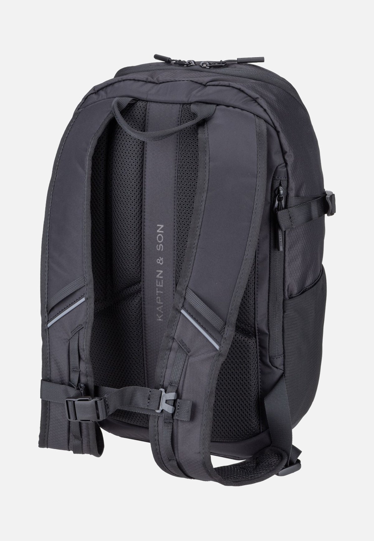 Kapten & Son Are Daypack Light All Black Backpack