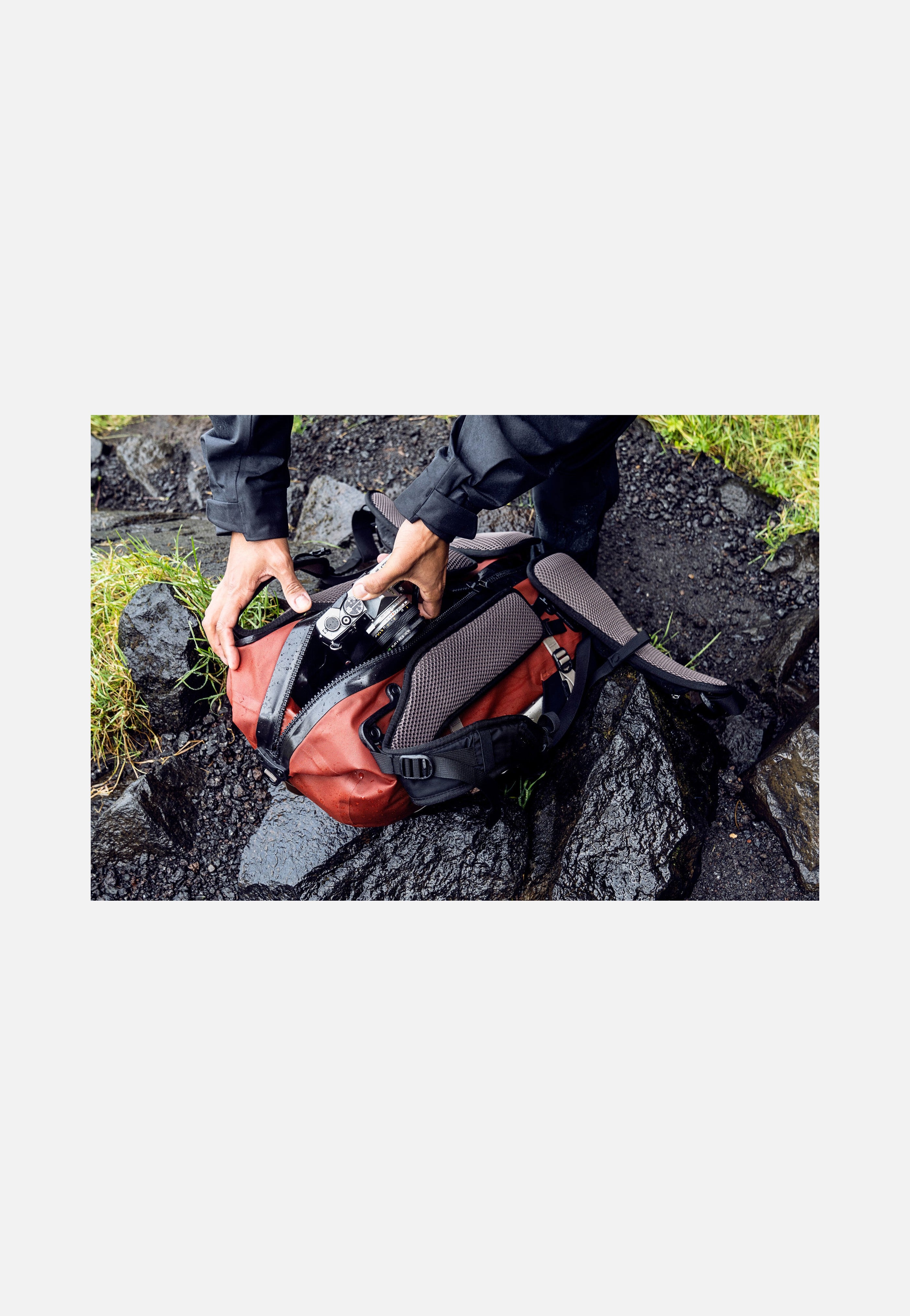 ORTLIEB - Atrack 35L Rooibos - Travel Backpack | Neutral-Image