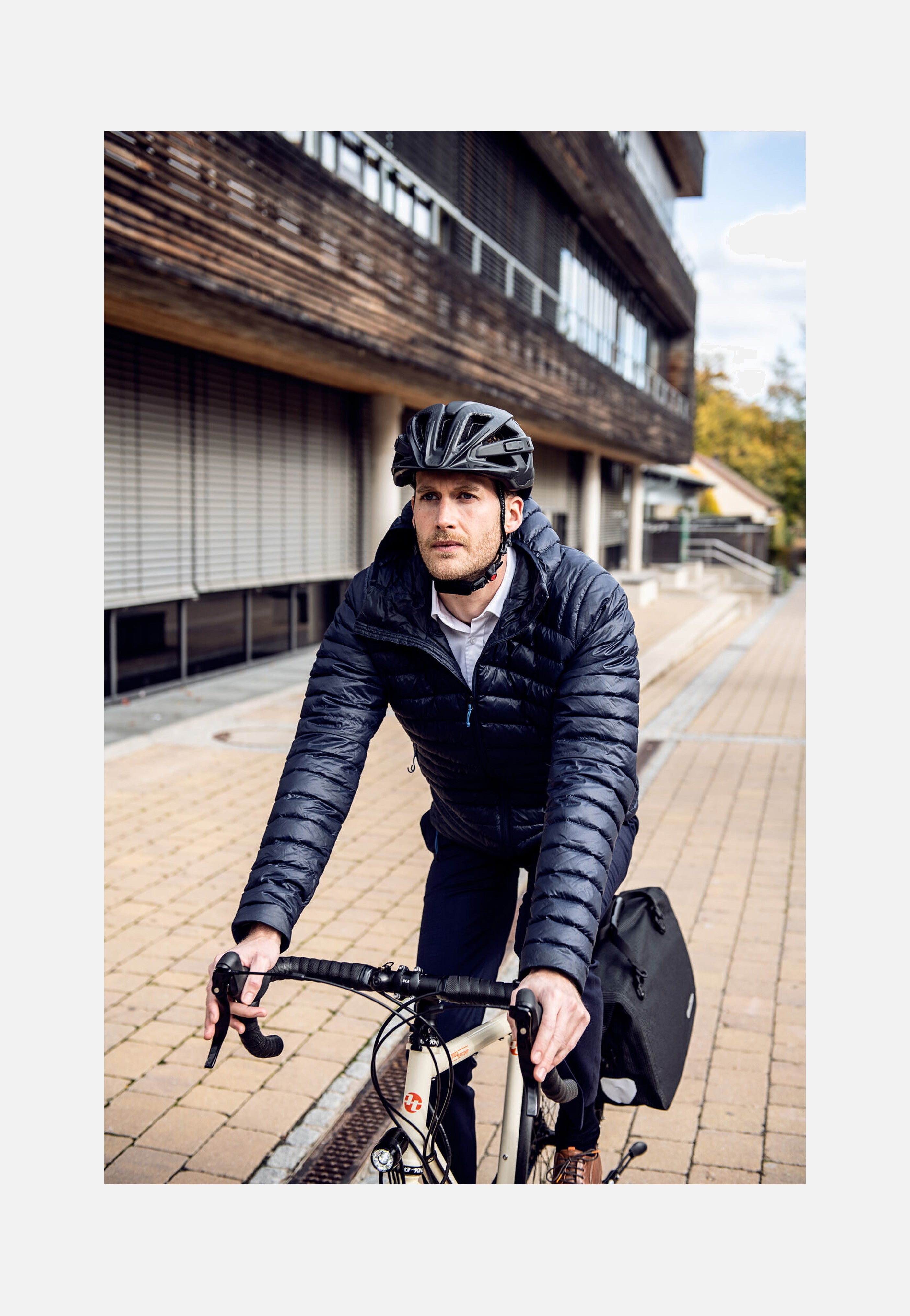 ORTLIEB - Office-Bag 21 High Visibility QL3.1 Black Reflective - Bike Bag | Neutral-Image