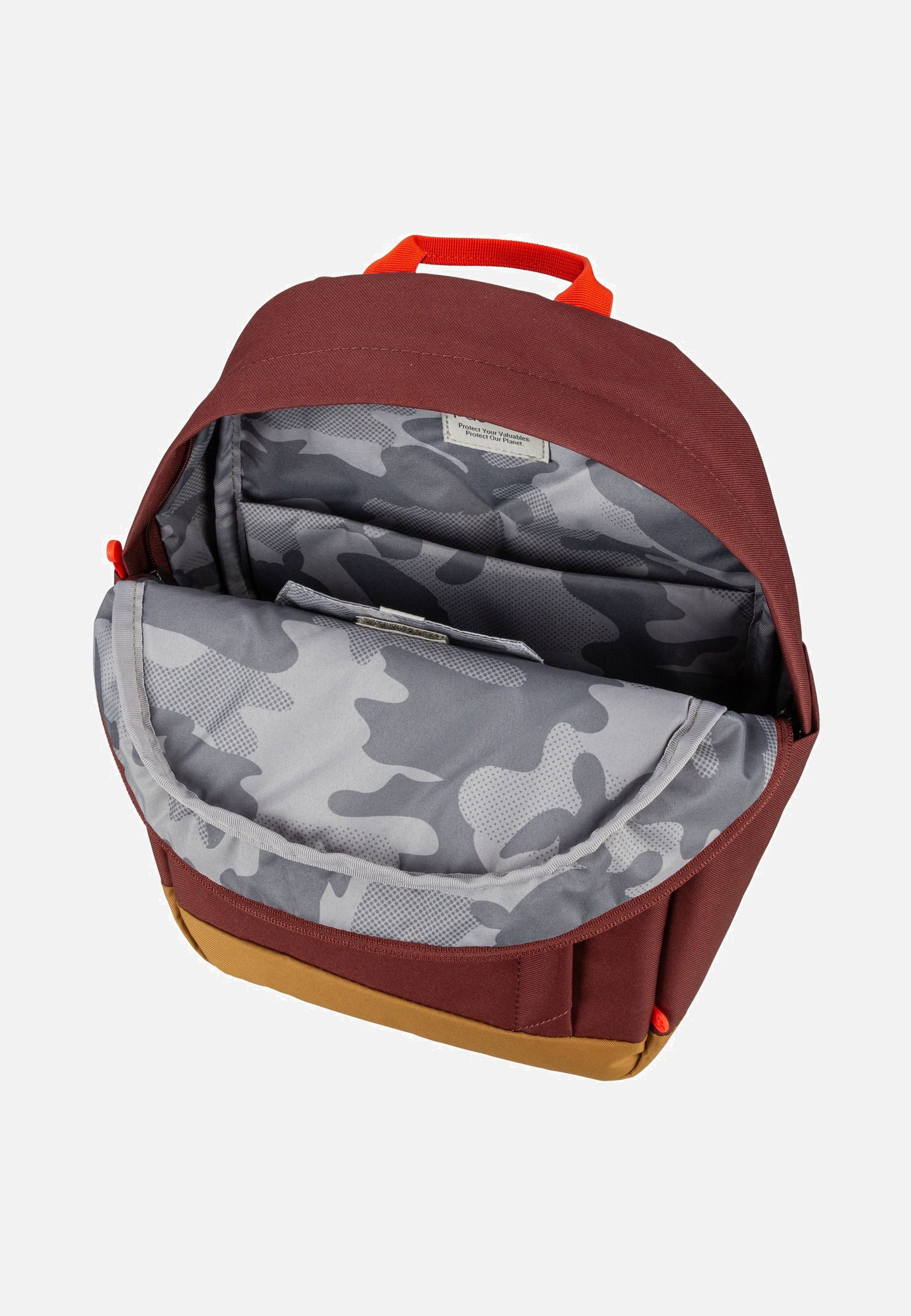 Pacsafe GO 15L Garnet Red Backpack