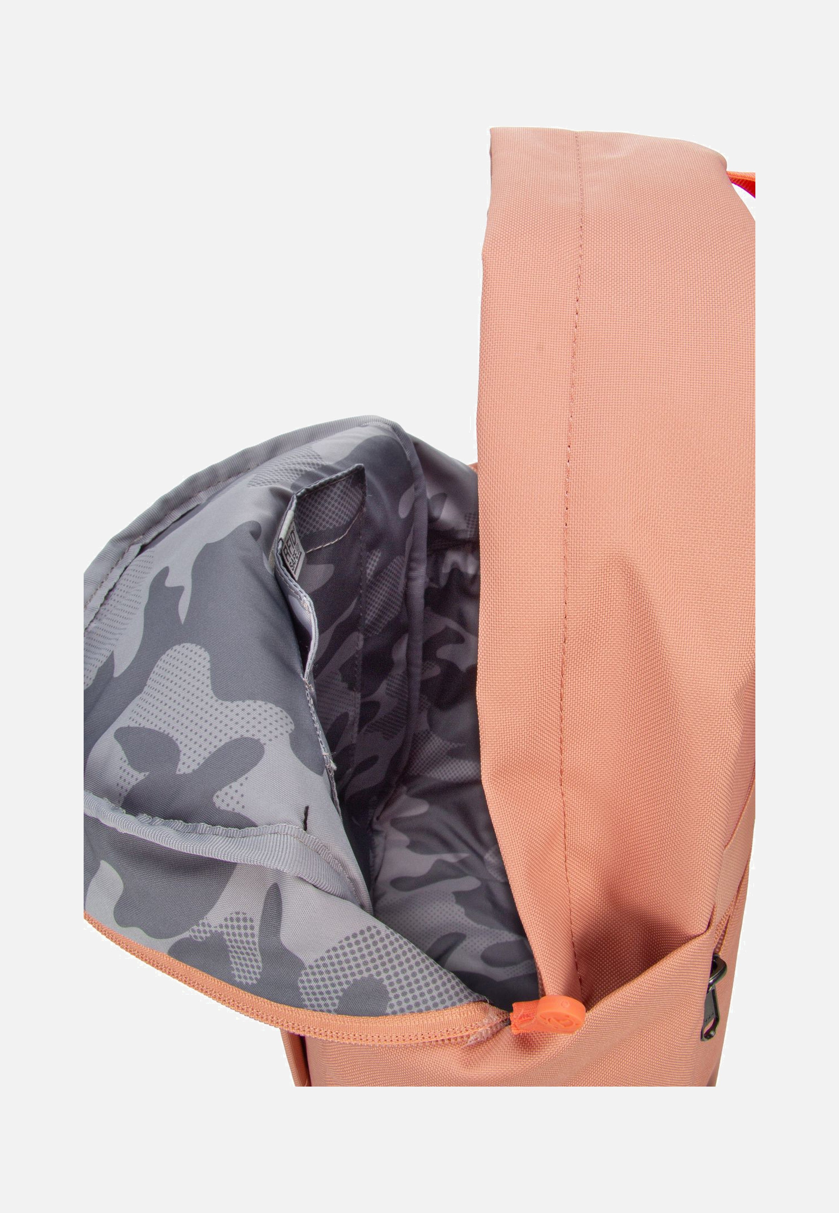 Pacsafe GO 15L Rose Backpack