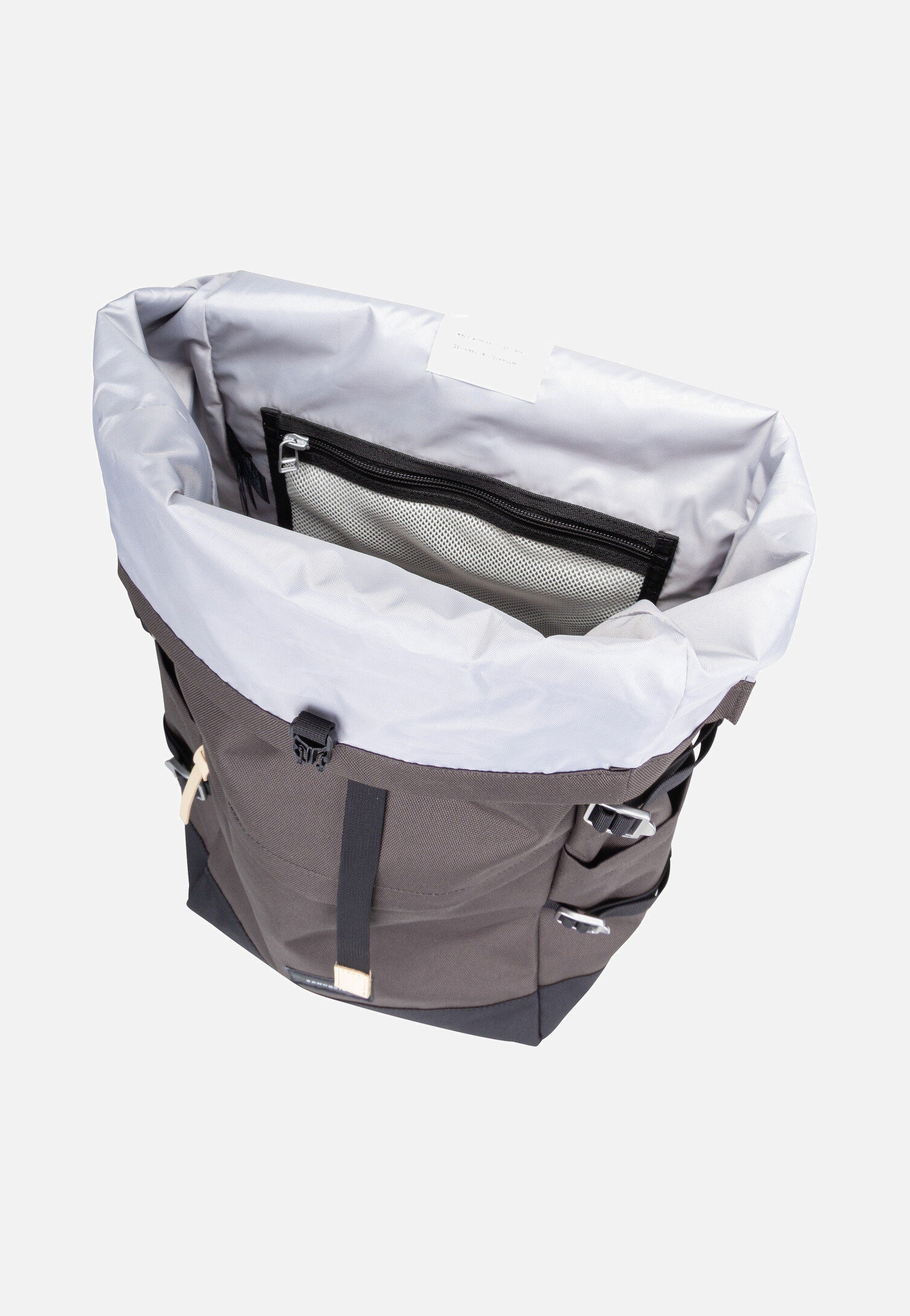 Sandqvist - Bernt Brown - Rolltop Backpack | Neutral-Image