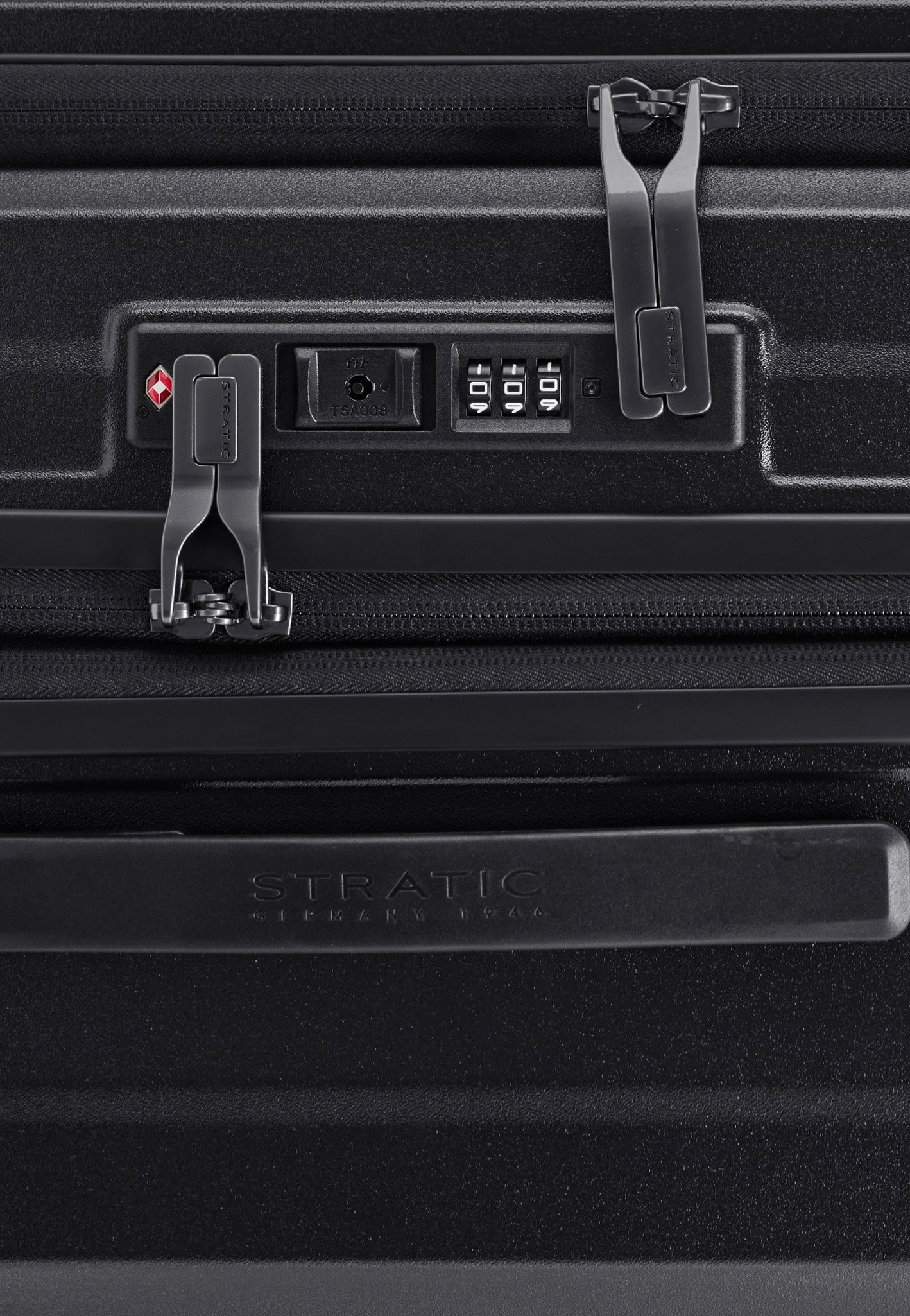 Stratic Phoenix ML Trolley S Black Suitcase
