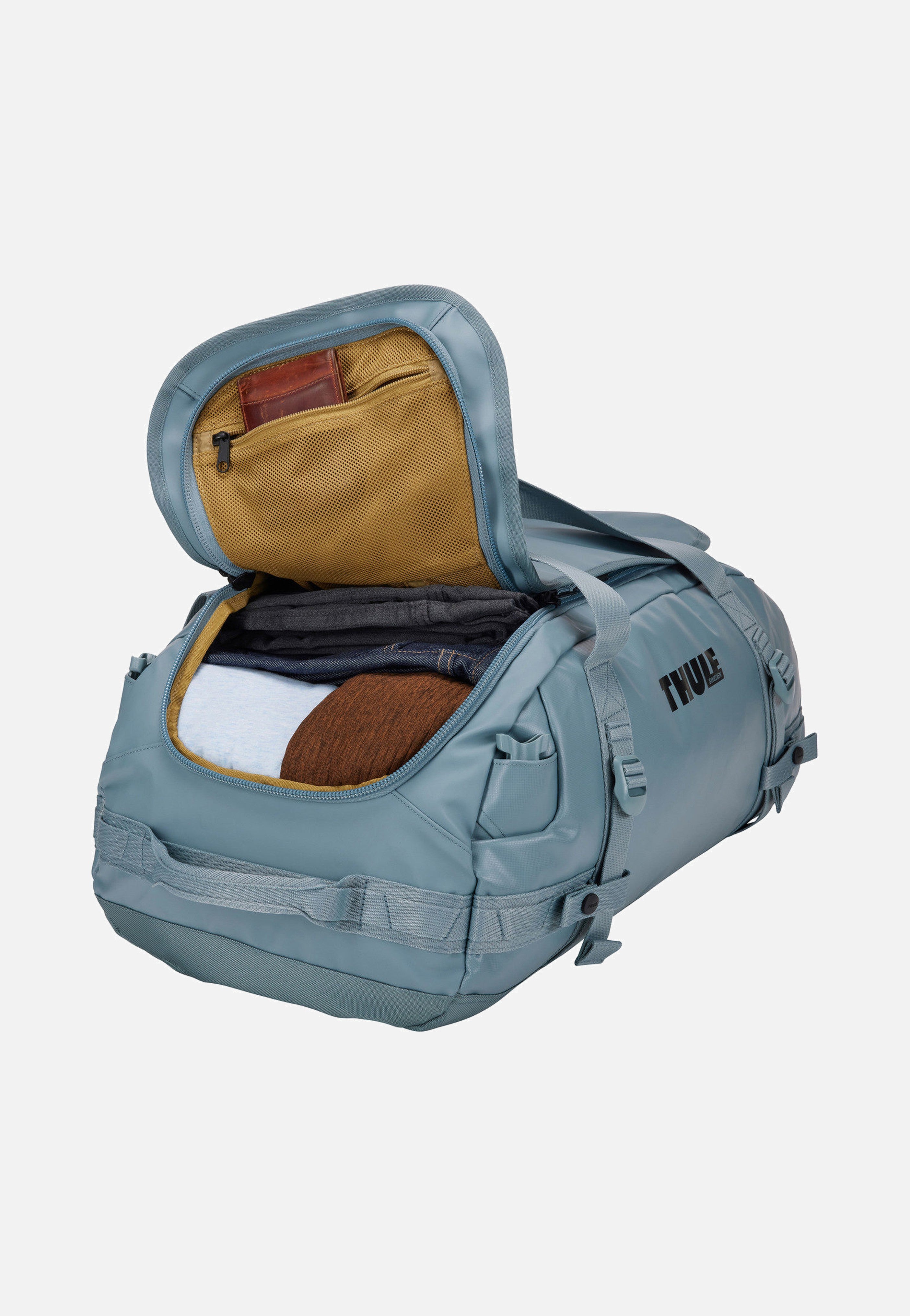 Thule - Chasm 40L Pond Gray - Dufflebag | Neutral-Image