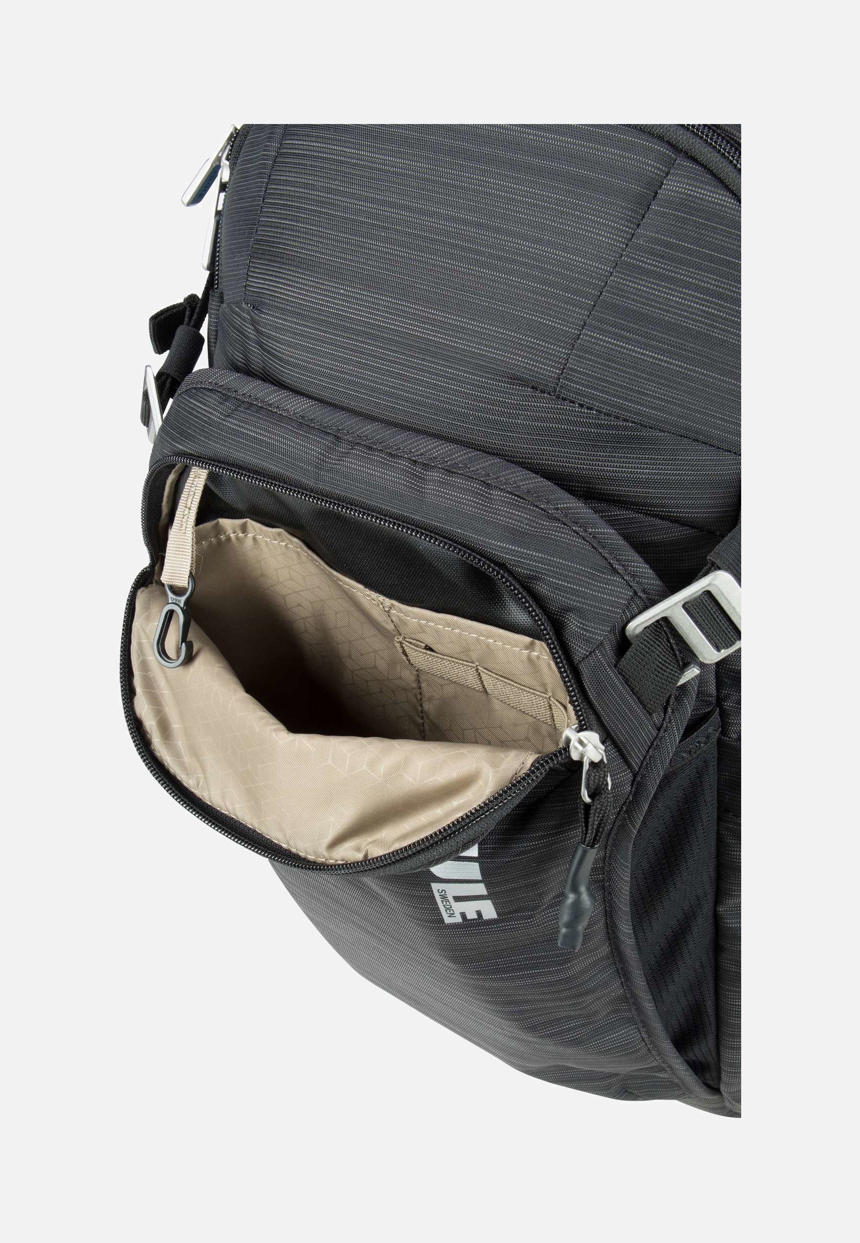 Thule Construct 24L Black Backpack