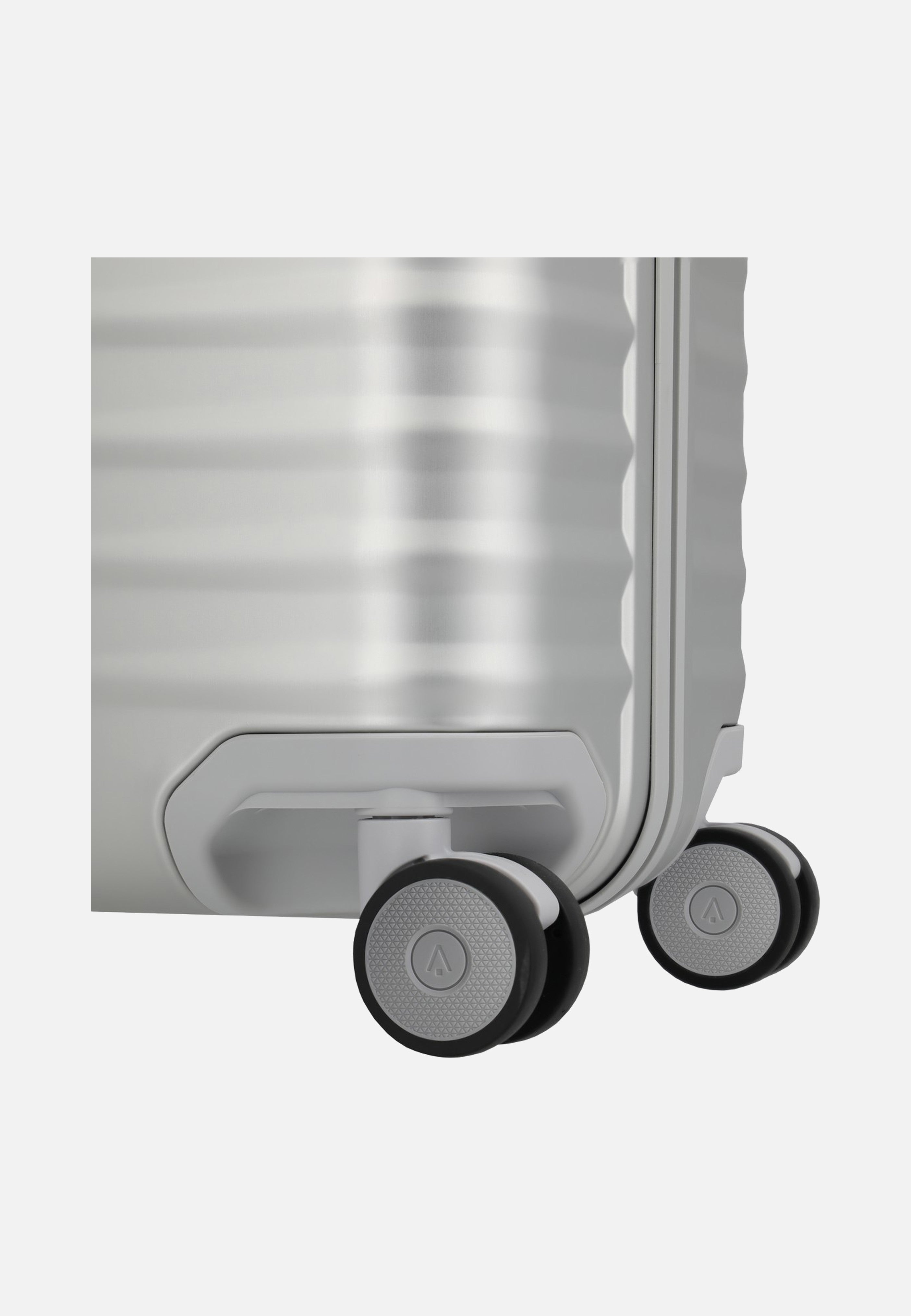 Titan ETERNITY 4w Trolley S23 Silver Suitcase