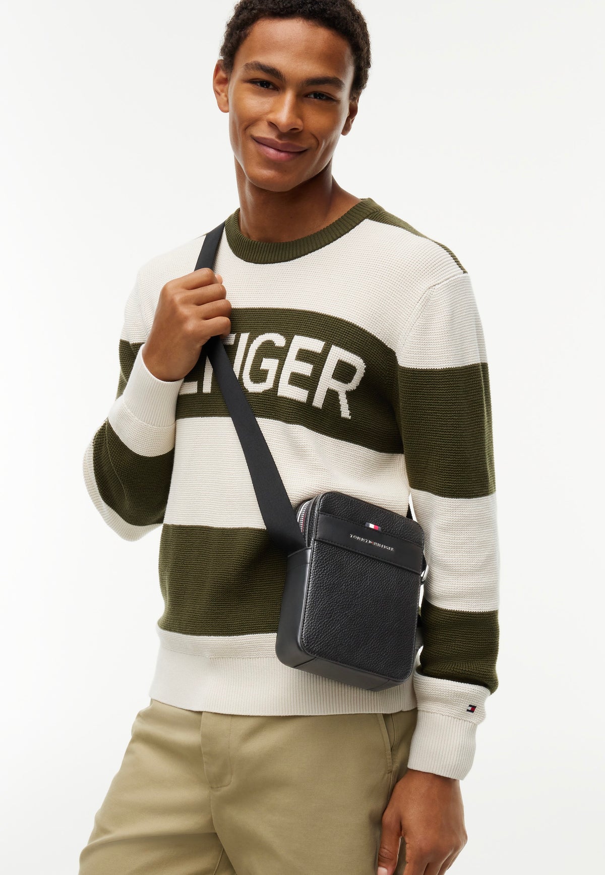 Tommy Hilfiger TH Central Mini Reporter Black Sac à bandoulière