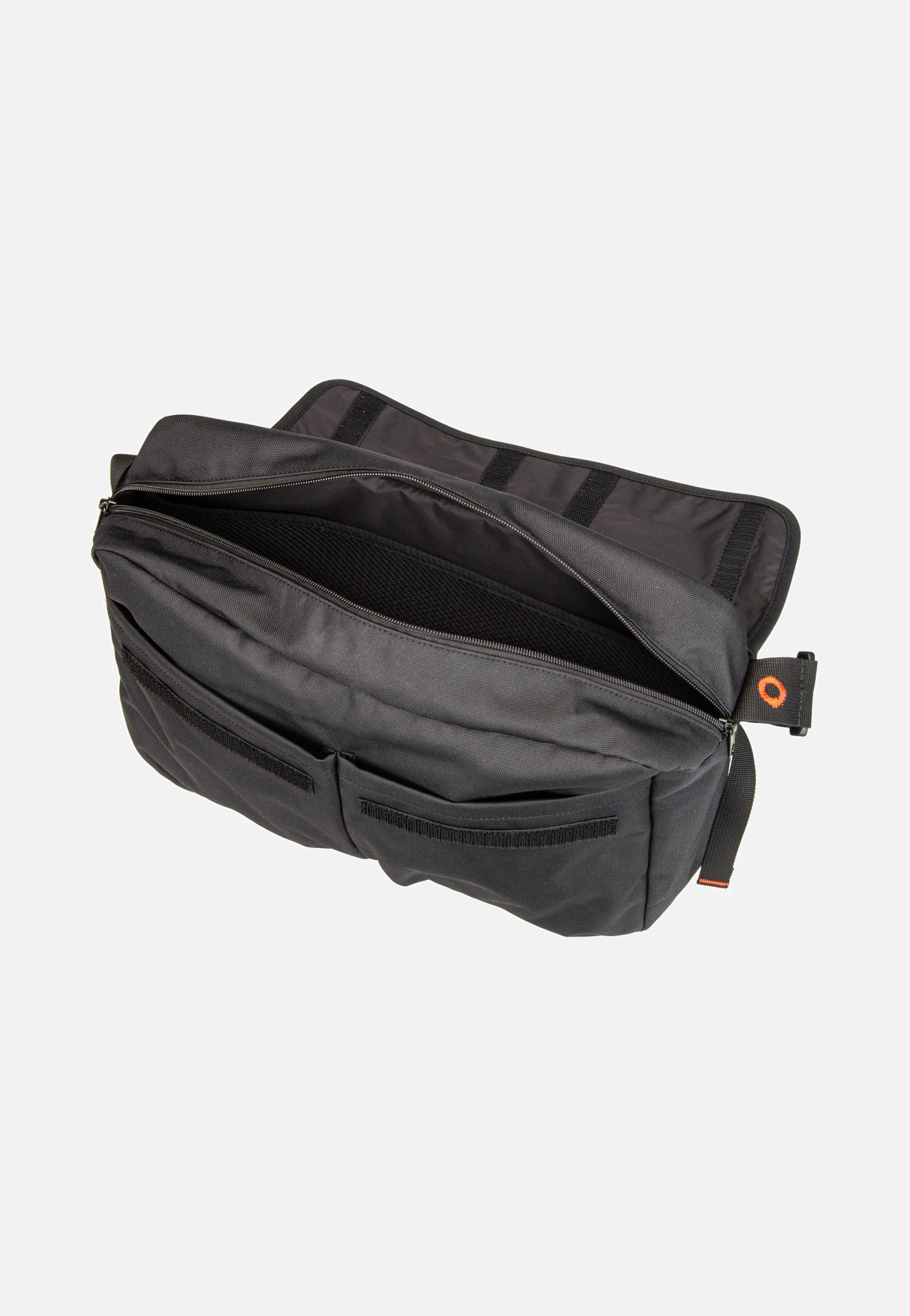 Vaude - Coreway Messenger 13 Black - Messenger Bag | Neutral-Image