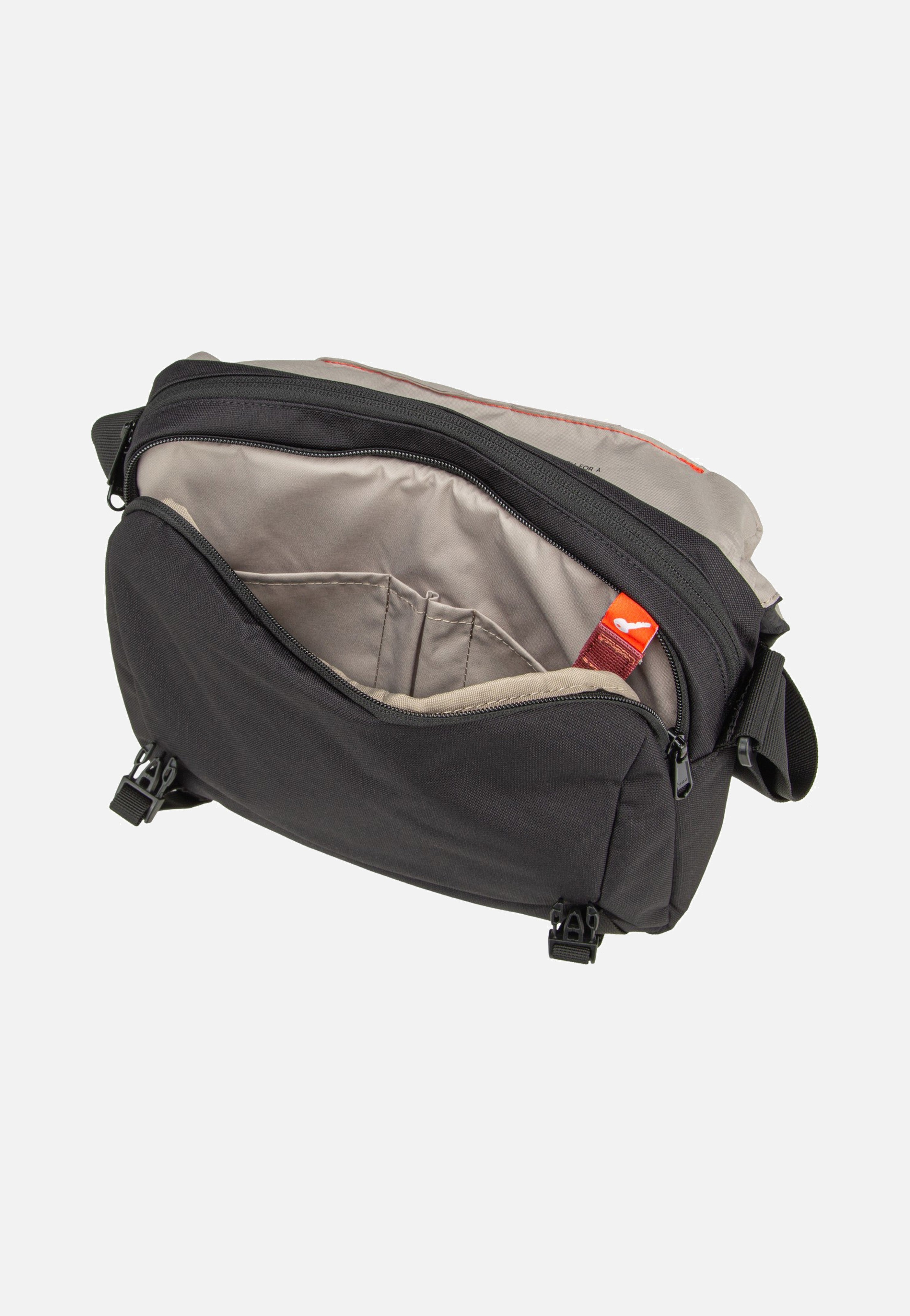 Vaude Rom S III Black Crossbody Bag