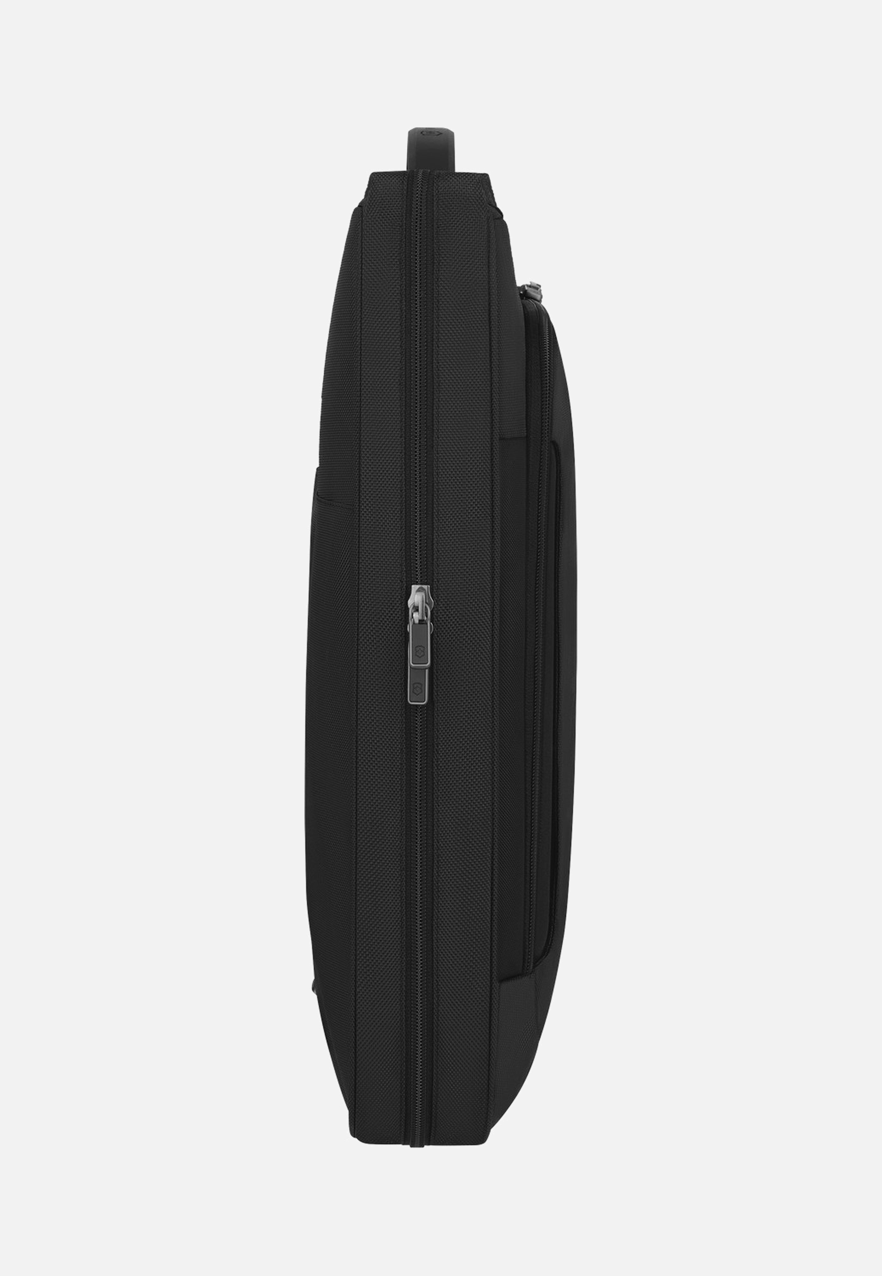 Victorinox Werks Traveler 7.0 Garment Bag Black Garment Bag