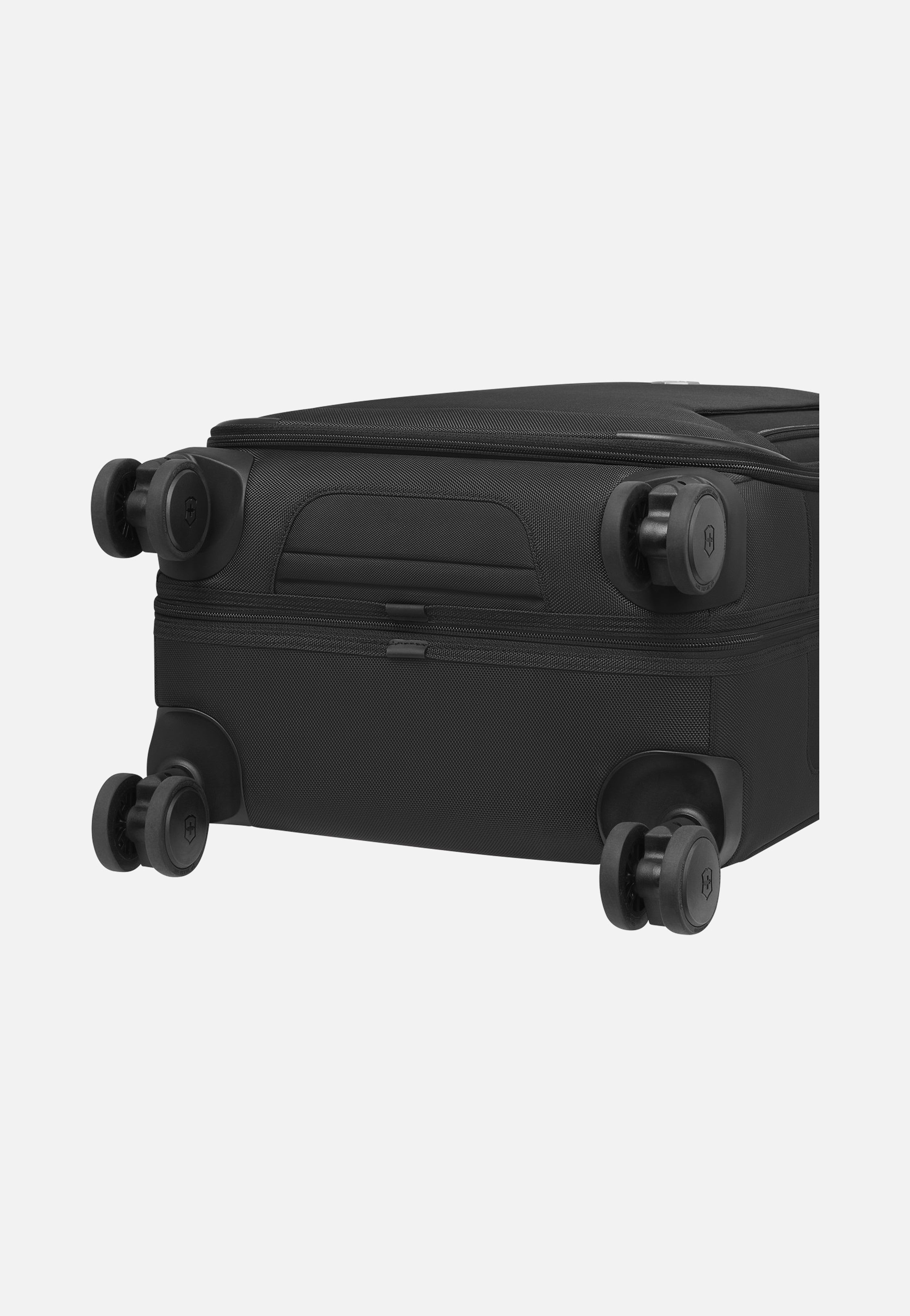 Victorinox Werks Traveler 7.0 Medium Case Black Suitcase