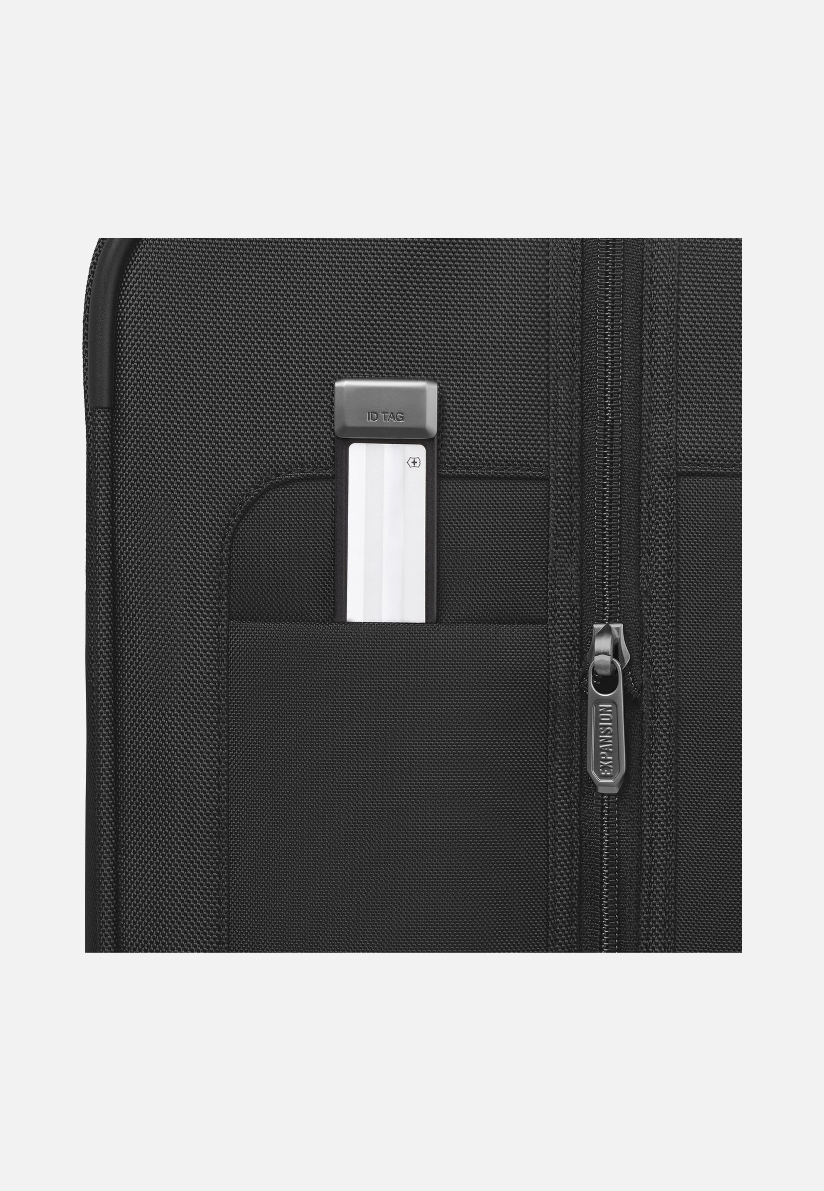 Victorinox Werks Traveler 7.0 Medium Case Black Suitcase