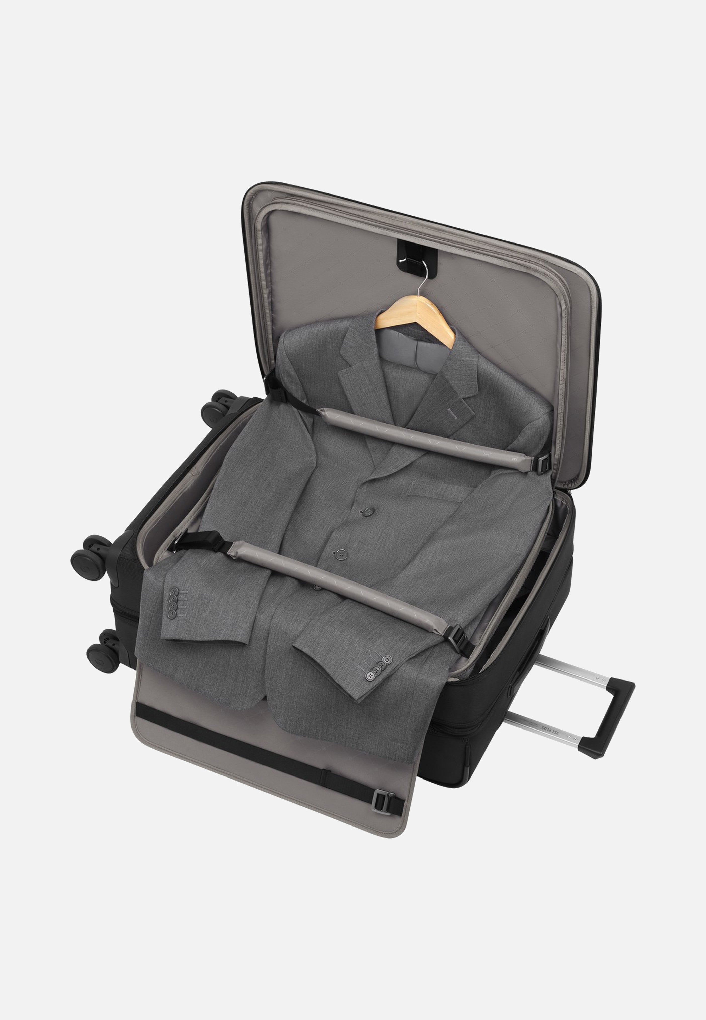 Victorinox Werks Traveler 7.0 Medium Case Black Suitcase