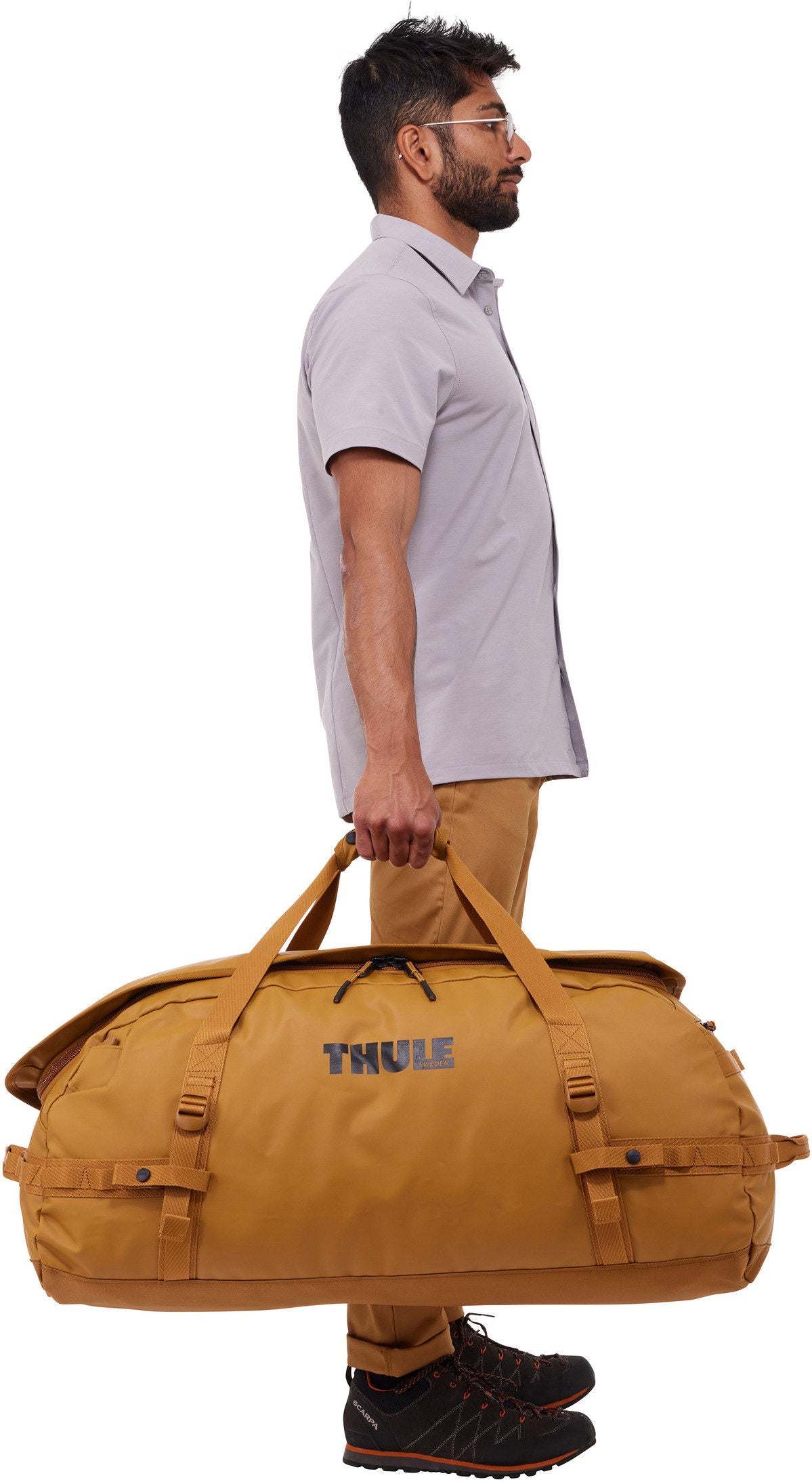 Thule Chasm 90L Deep Khaki Dufflebag – Silhouette View