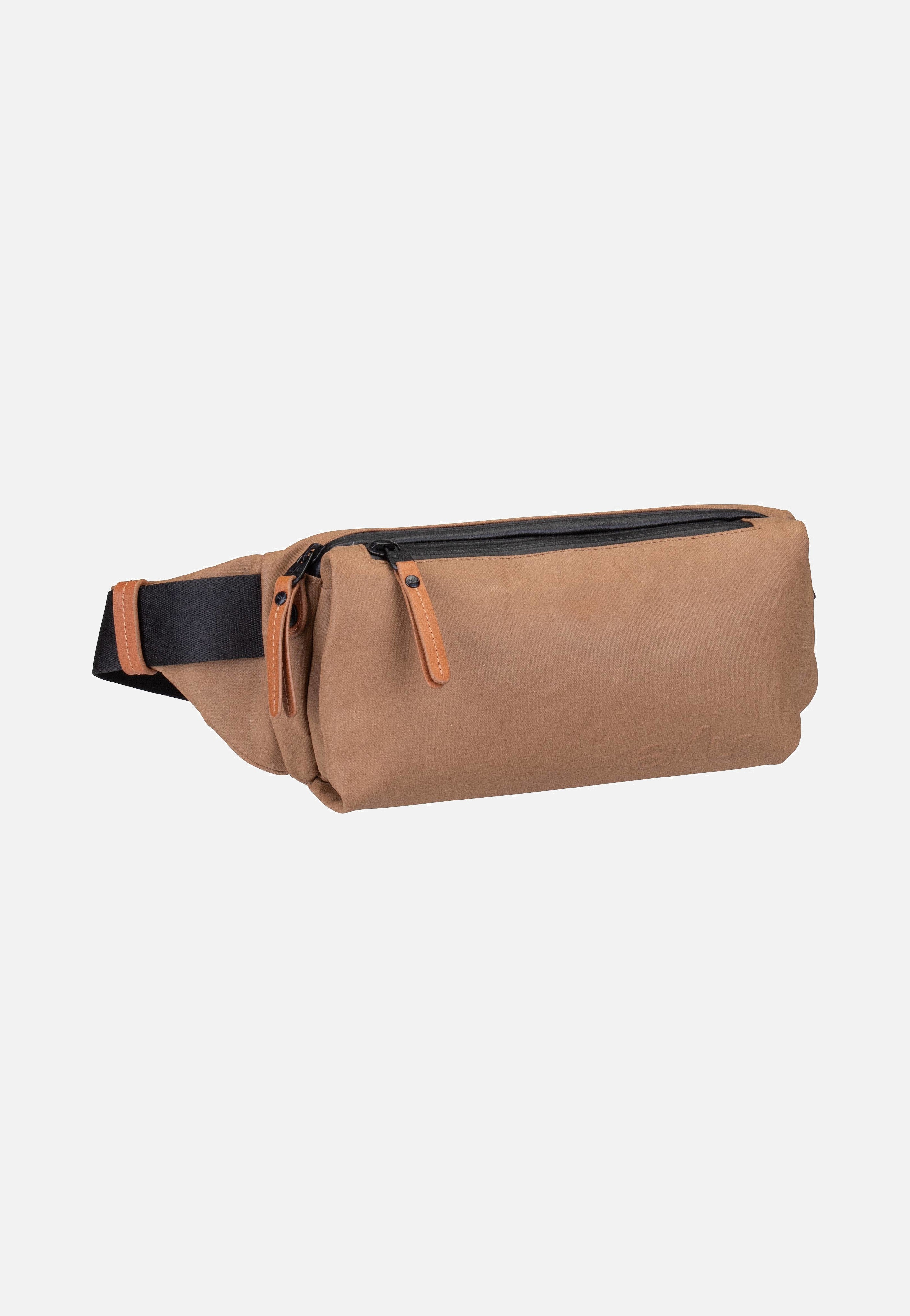 aunts & uncles - Himeji Tapir - Fanny Pack | Neutral-Image