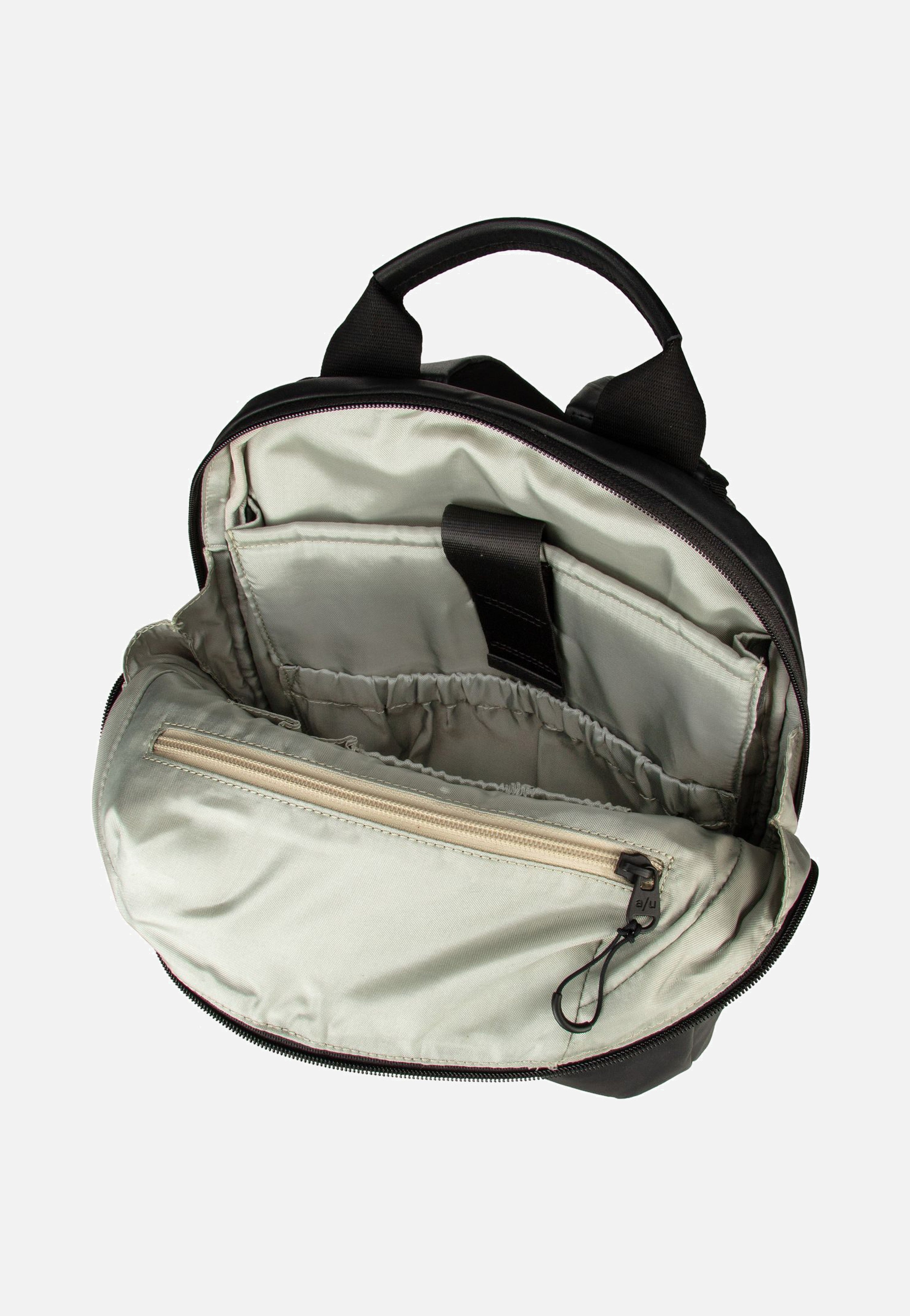 aunts & uncles Kumotsu RE Black Backpack