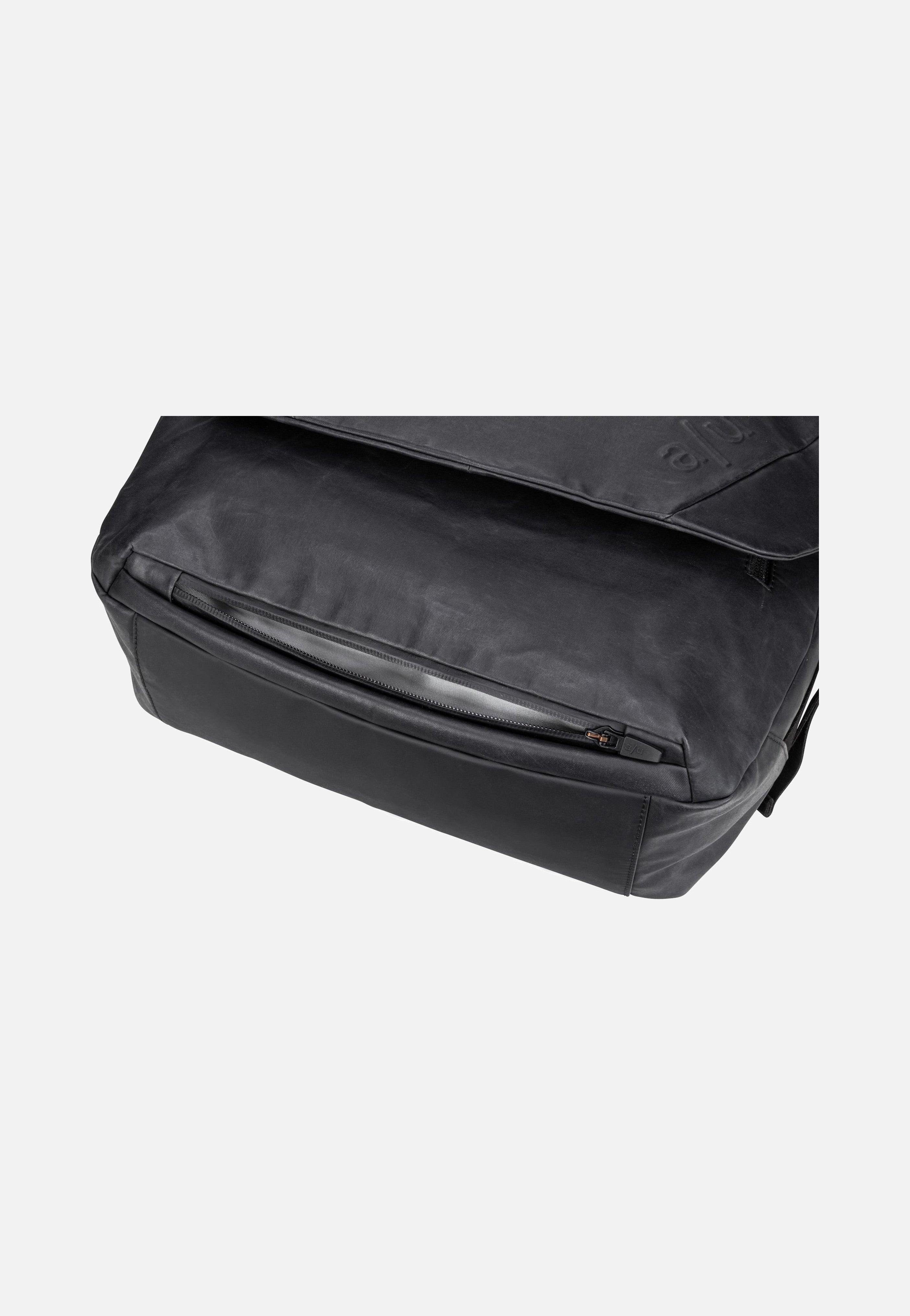 aunts & uncles - Yamakuni RE Black - Messenger Bag | Neutral-Image