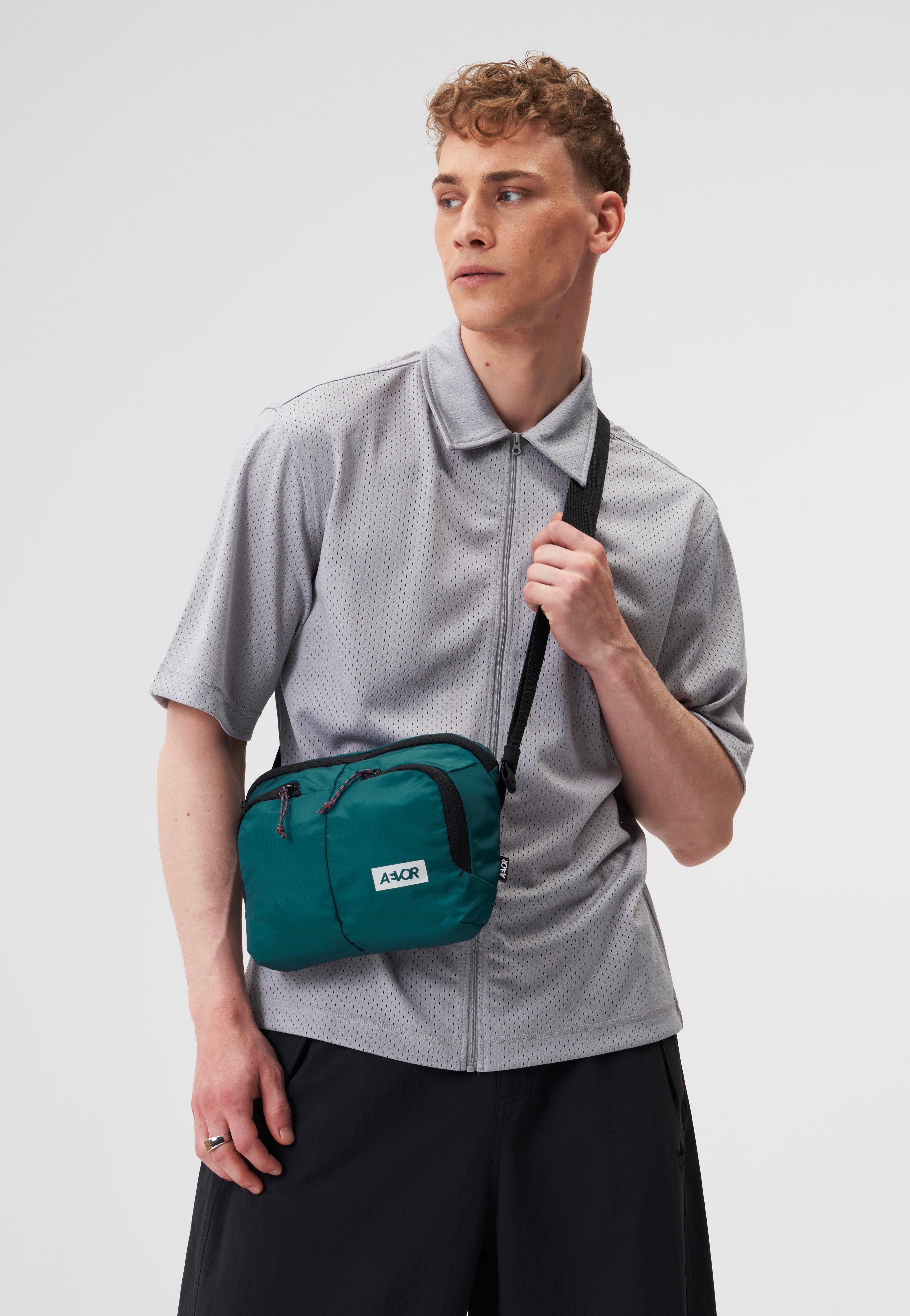 AEVOR Sacoche Bag Ripstop Evergreen Crossbody Bag