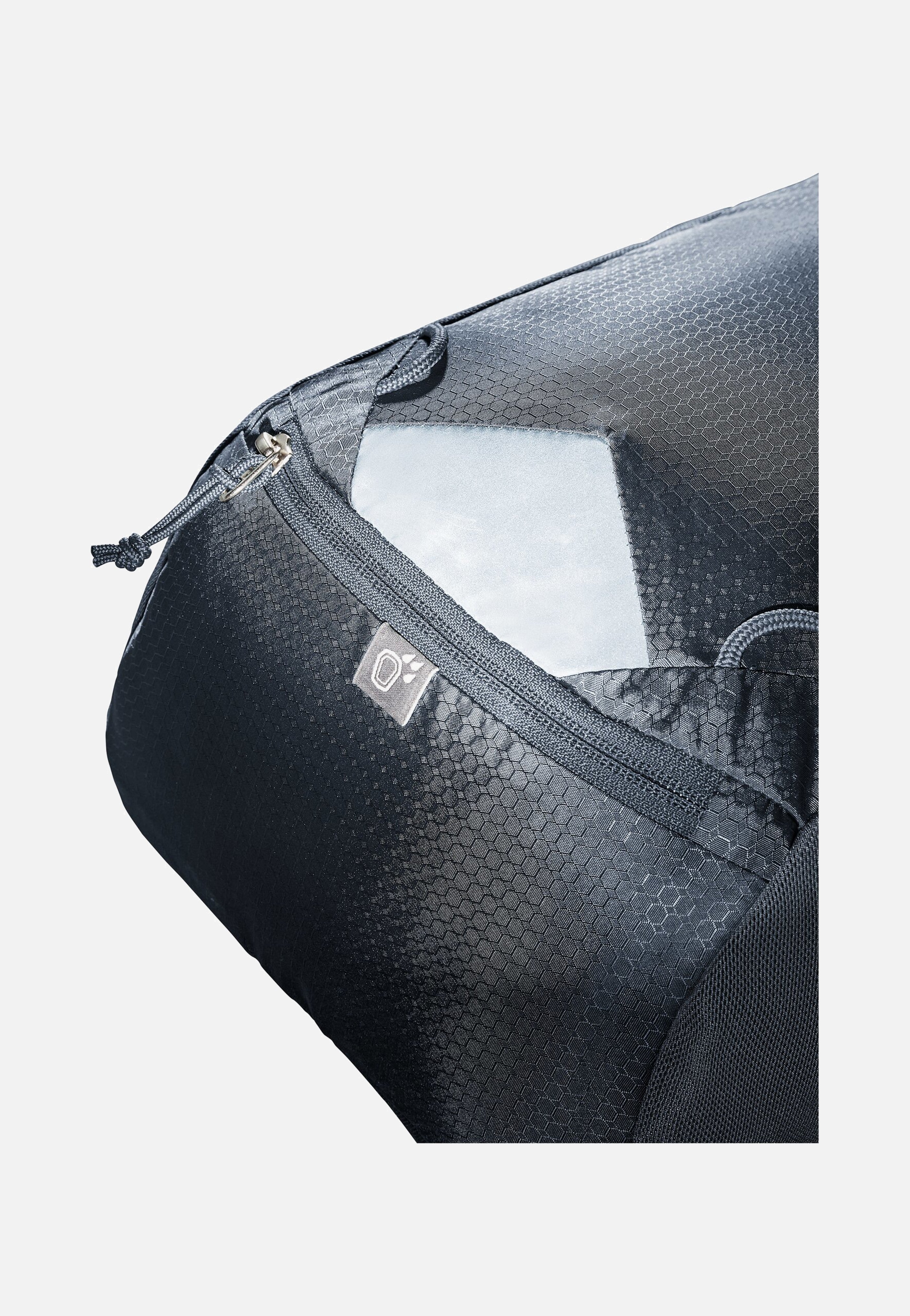 Deuter - Race 12 Black - Cycling Backpack | Neutral-Image