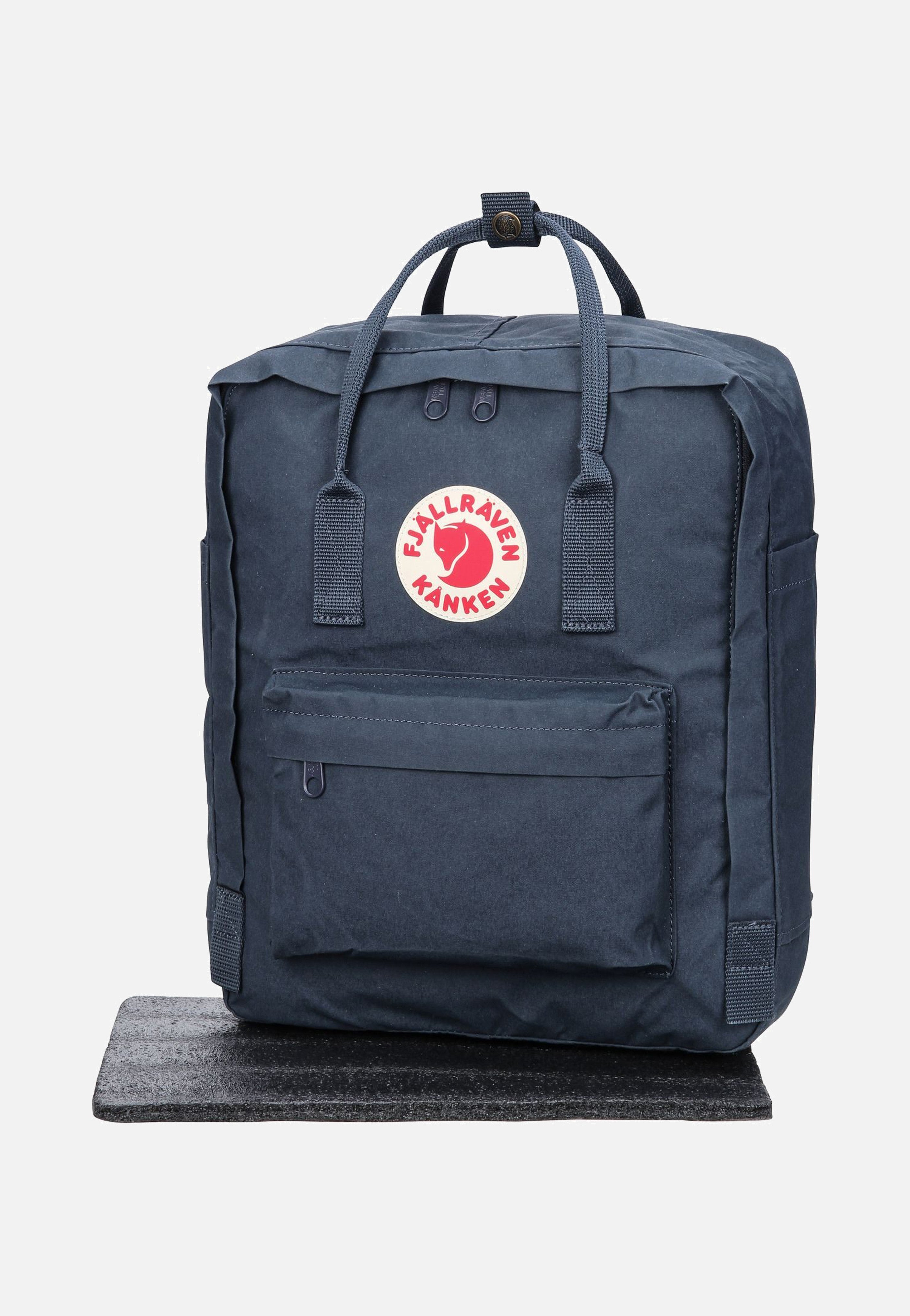 FJÄLLRÄVEN Kånken ネイビーリュック Fjällräven Kanken Navy - Backpack | Sakoi