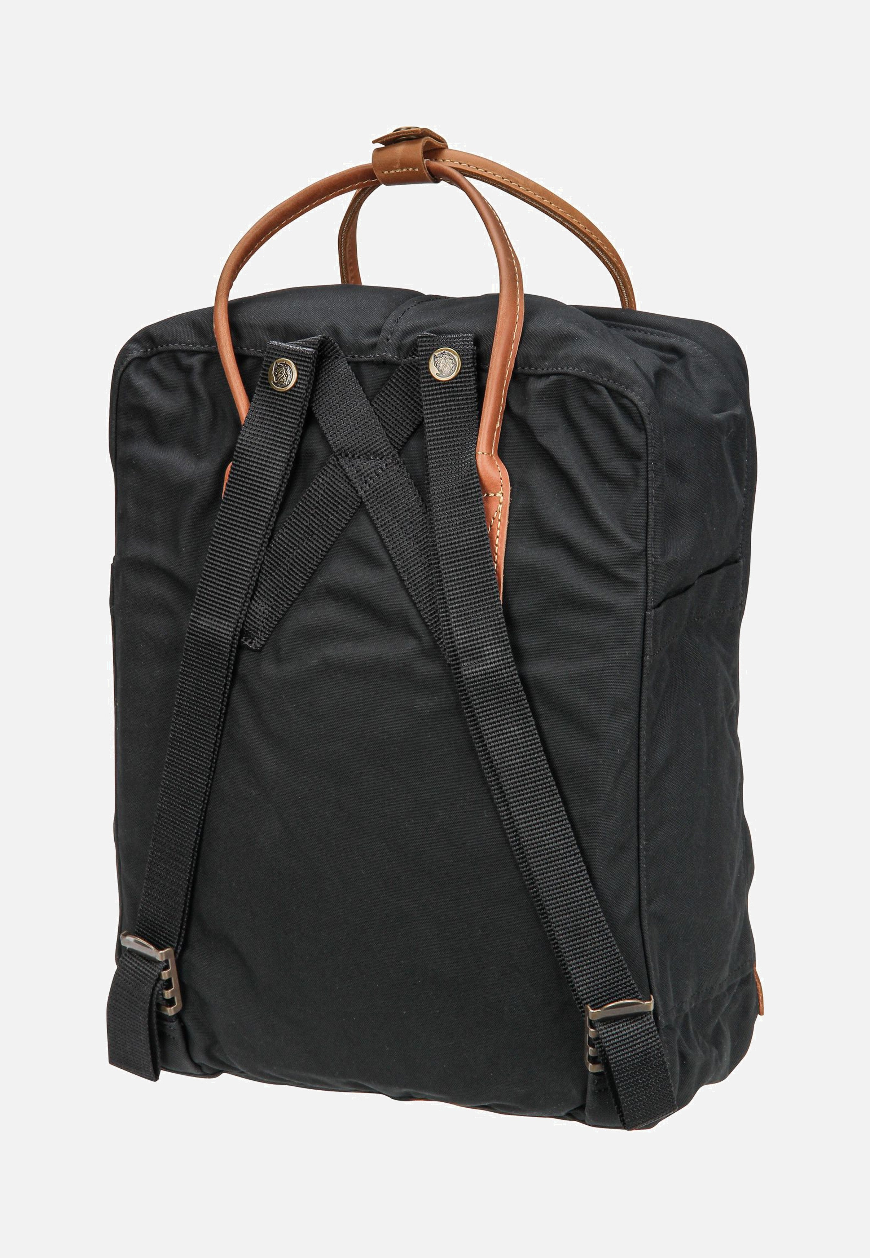 Fjällräven Kanken No.2 Black - Backpack | Sakoi
