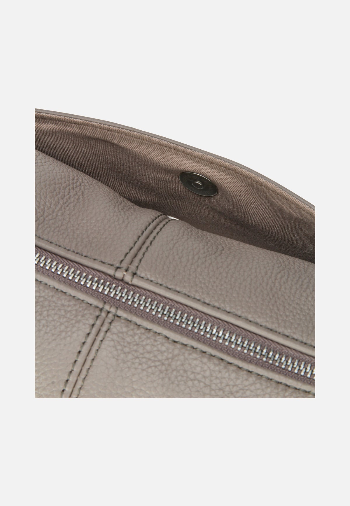 Fredsbruder Feeling Good 109-3628 Warm Grey Hobo Bag