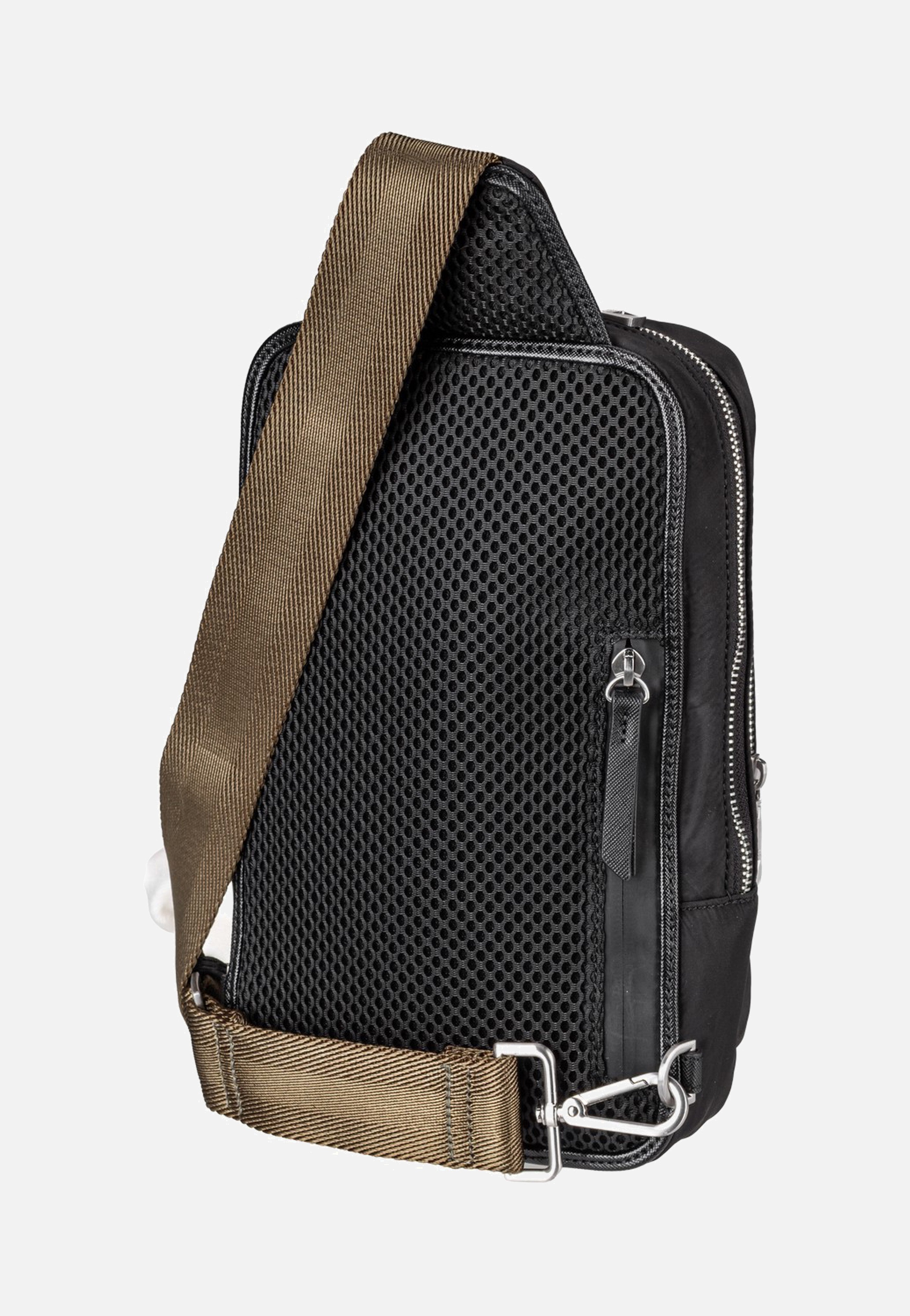 Guess Berlin Multipocket Crossover Black - Crossbody Bag | Sakoi