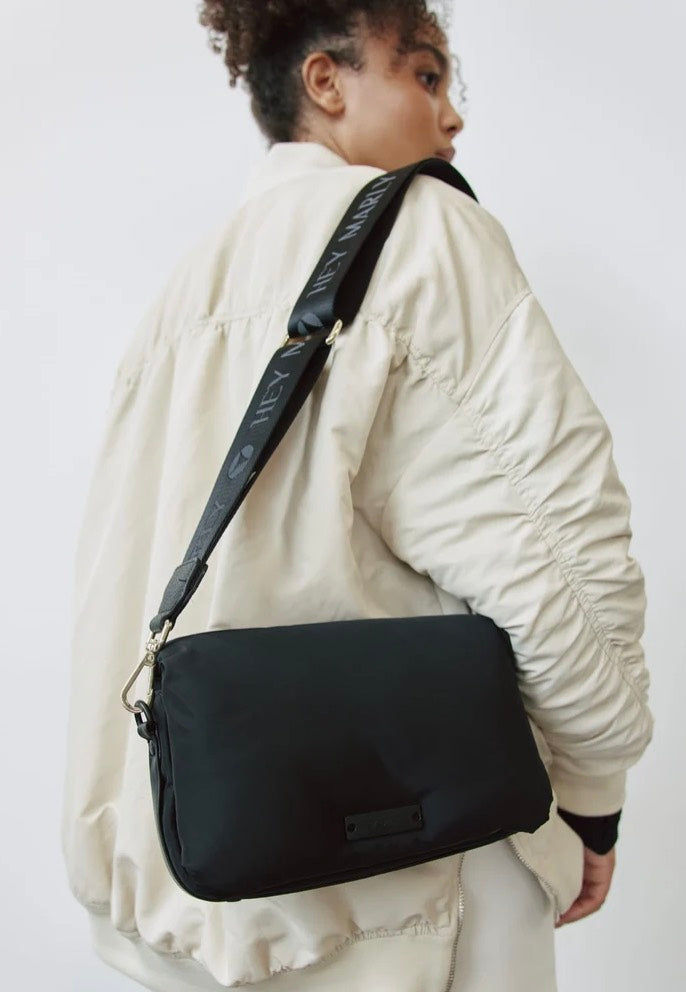 Hey Marly Signature Strap Black Sangle de sac