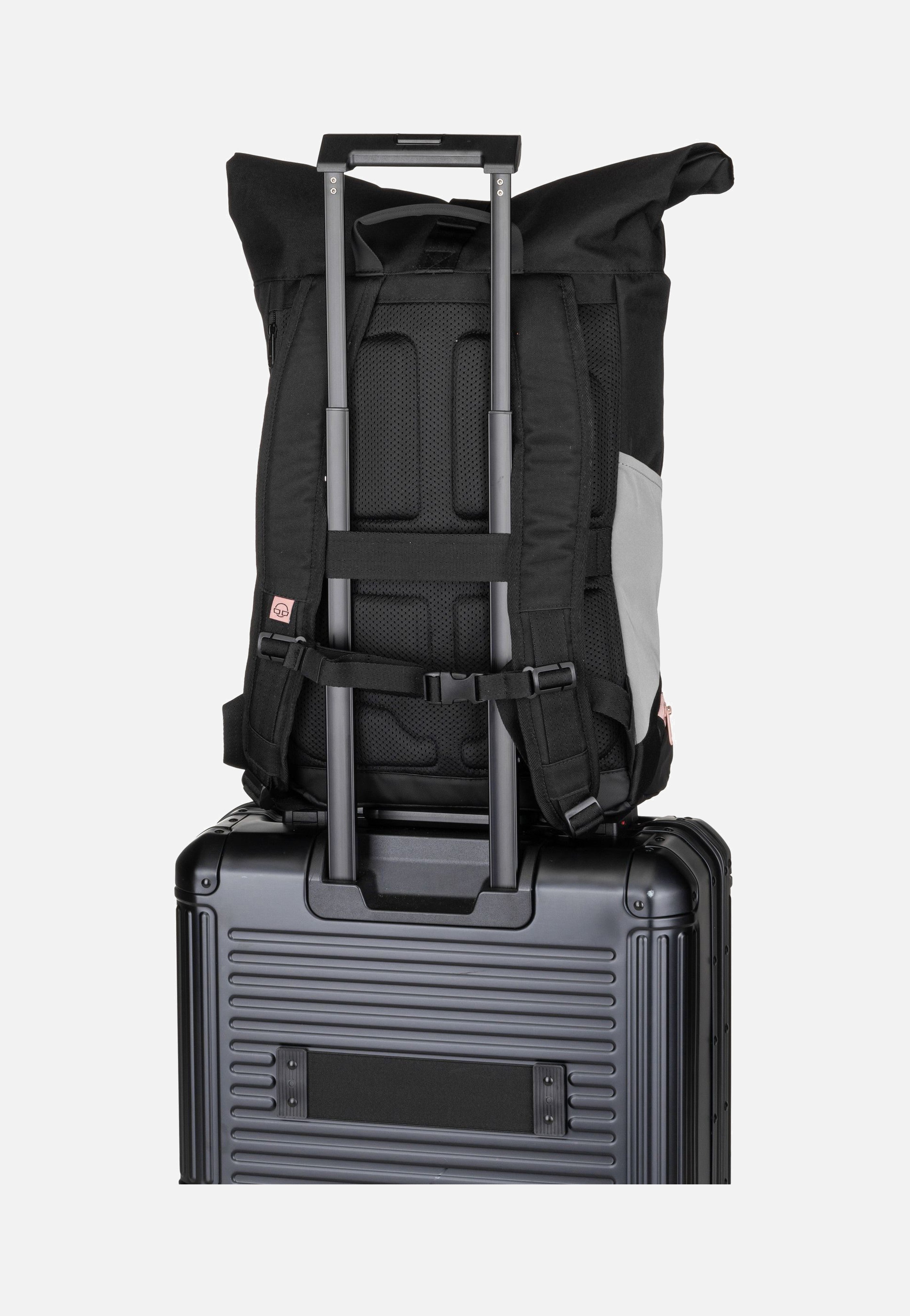 Johnny Urban - Allen Large Schwarz-Rosa - Rolltop Backpack | Neutral-Image