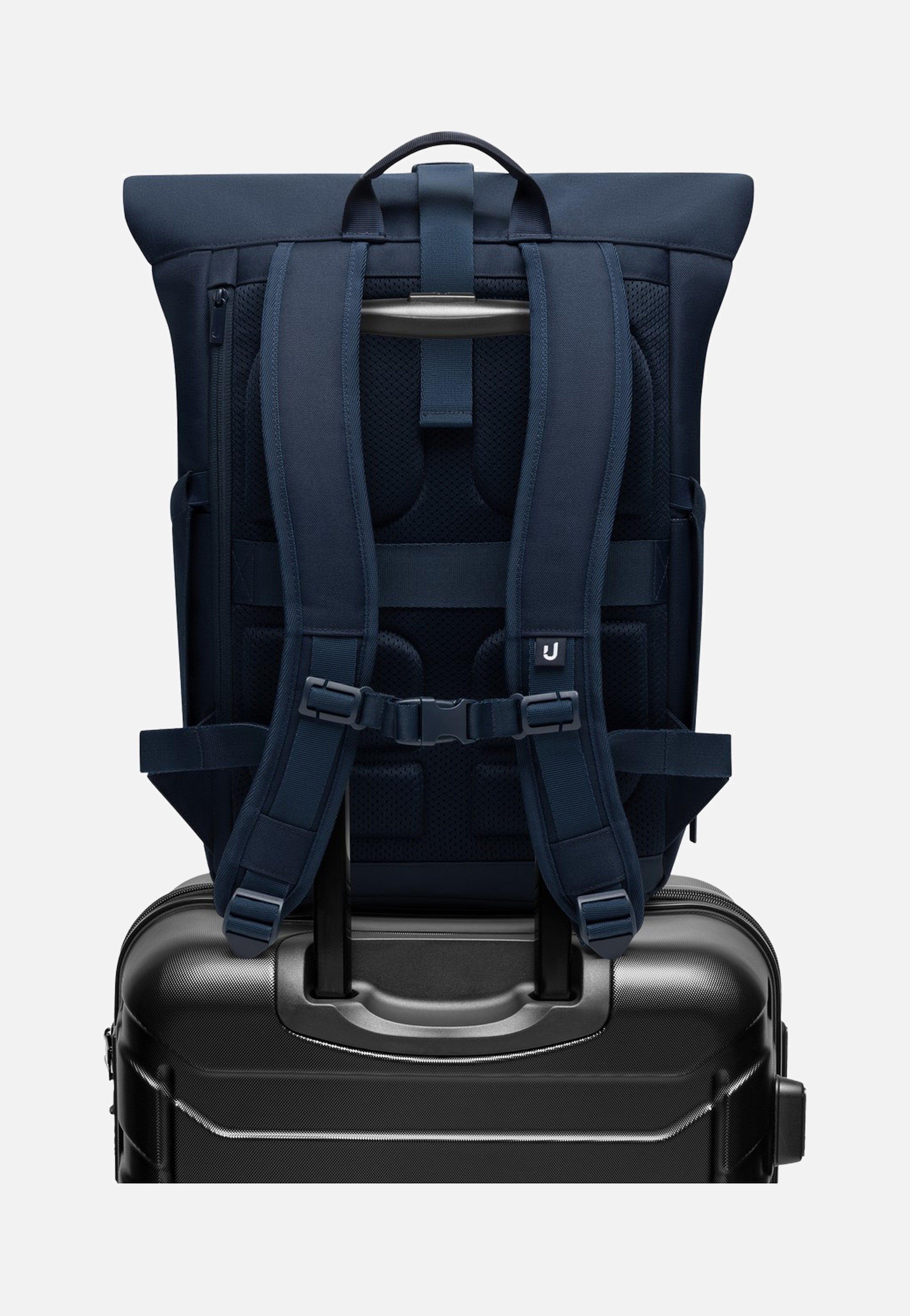 Johnny Urban Allen Medium Dunkelblau Rolltop Backpack