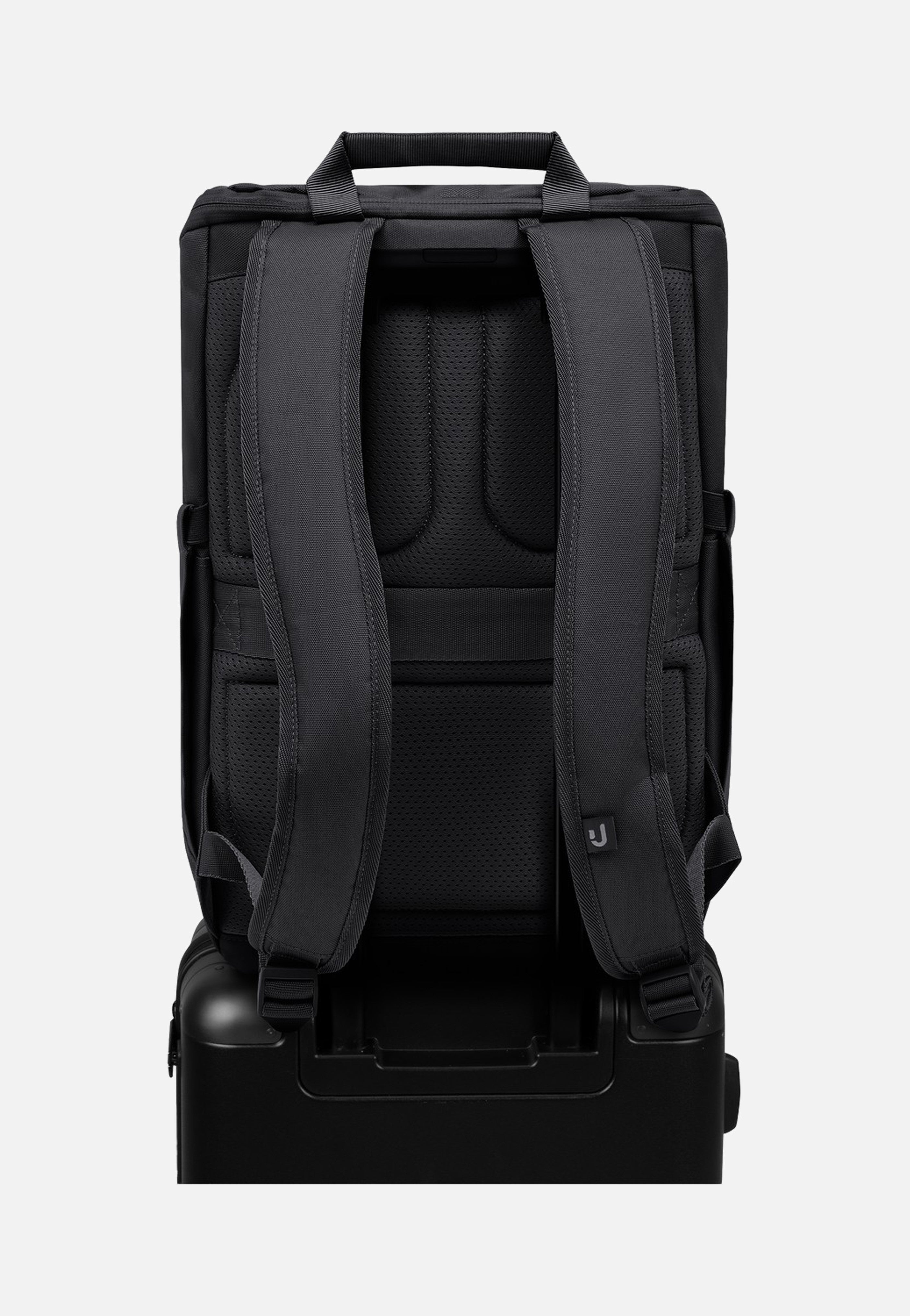 Johnny Urban Finn Medium Black Backpack