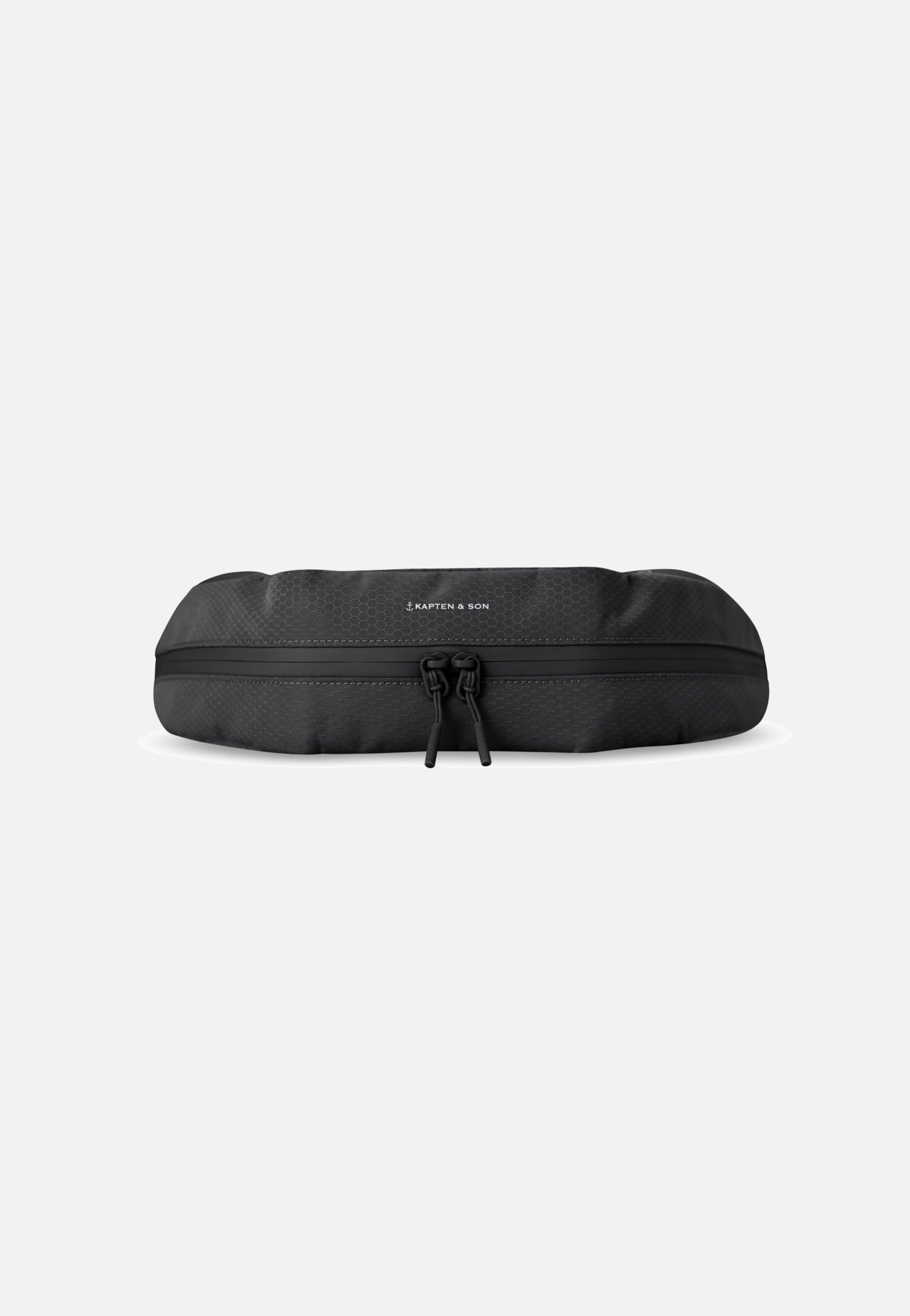 Kapten & Son - Banff All Black - Rolltop Backpack | Neutral-Image