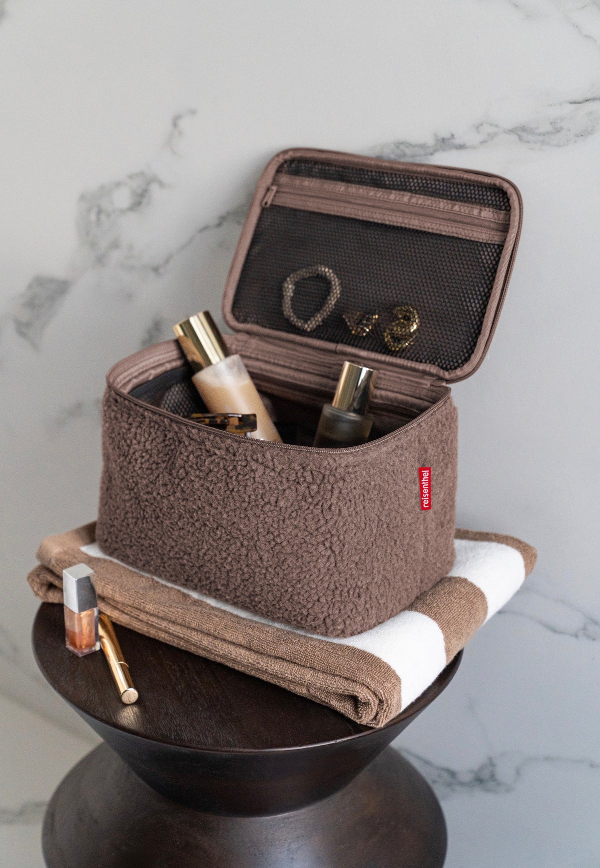 reisenthel Cosmetic Case Teddy Chocolate Cosmetische koffer