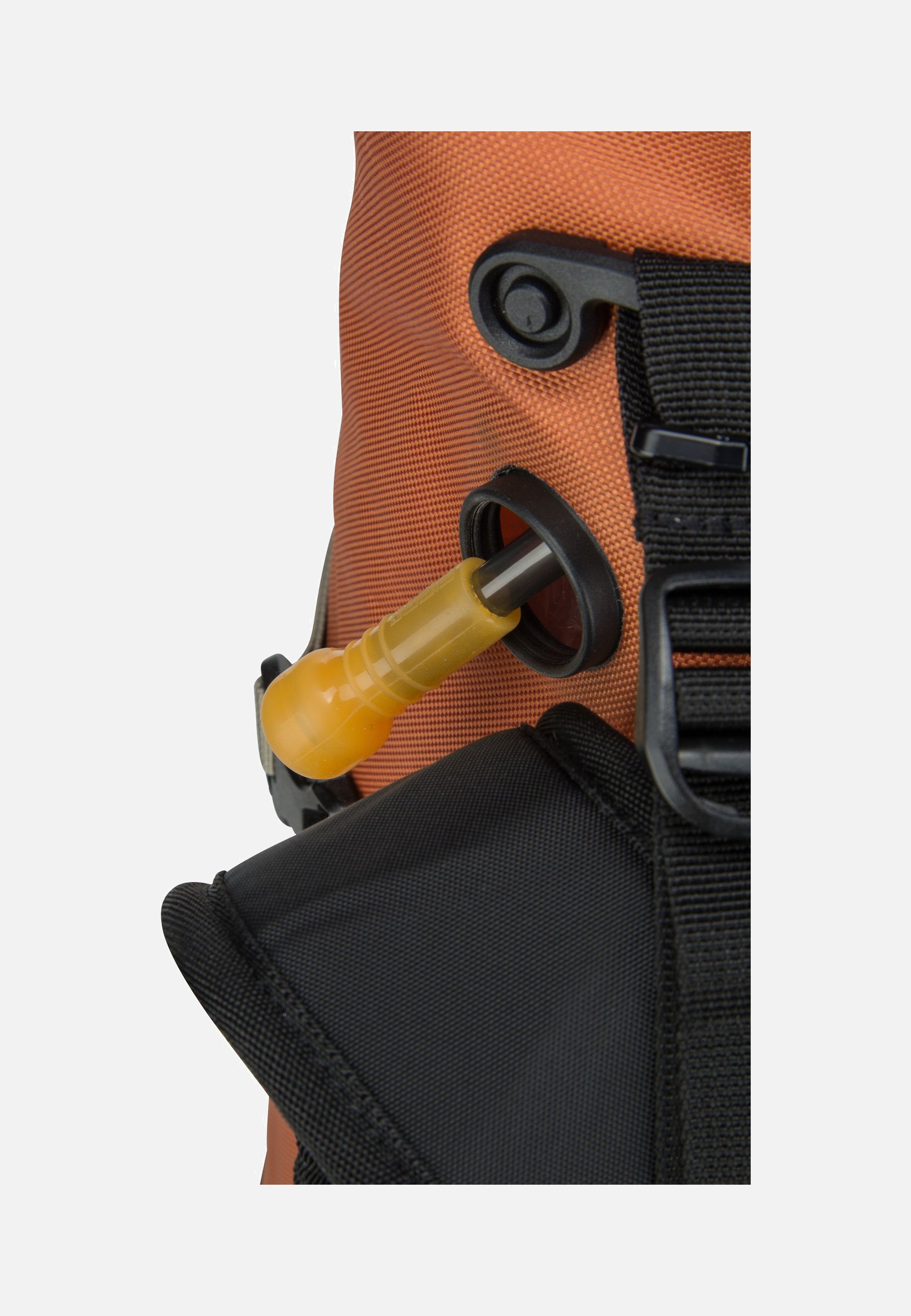 ORTLIEB - Atrack 35L Rooibos - Travel Backpack | Neutral-Image