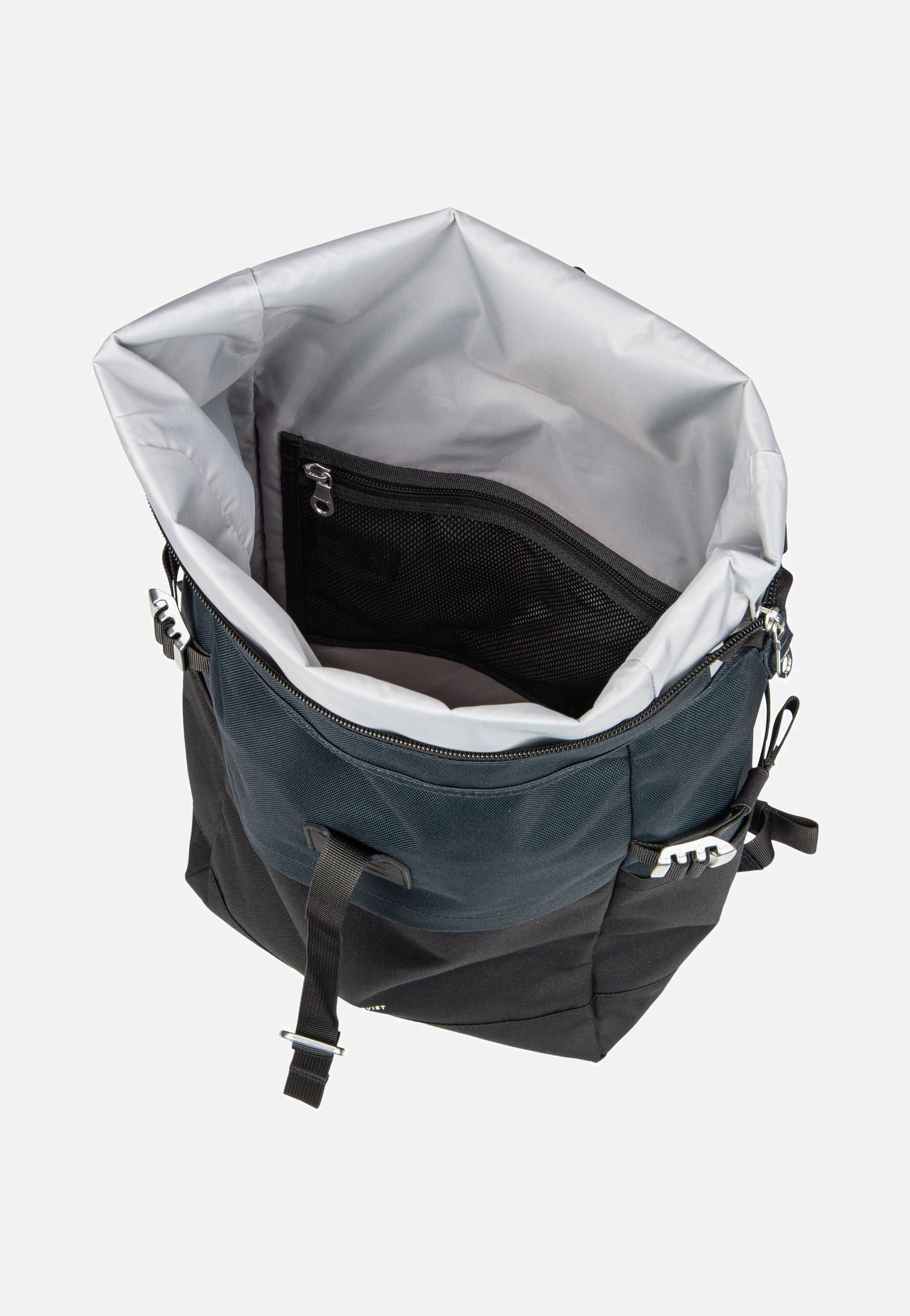 Sandqvist - Icon BP M Multi Black/Navy - Rolltop Backpack | Neutral-Image