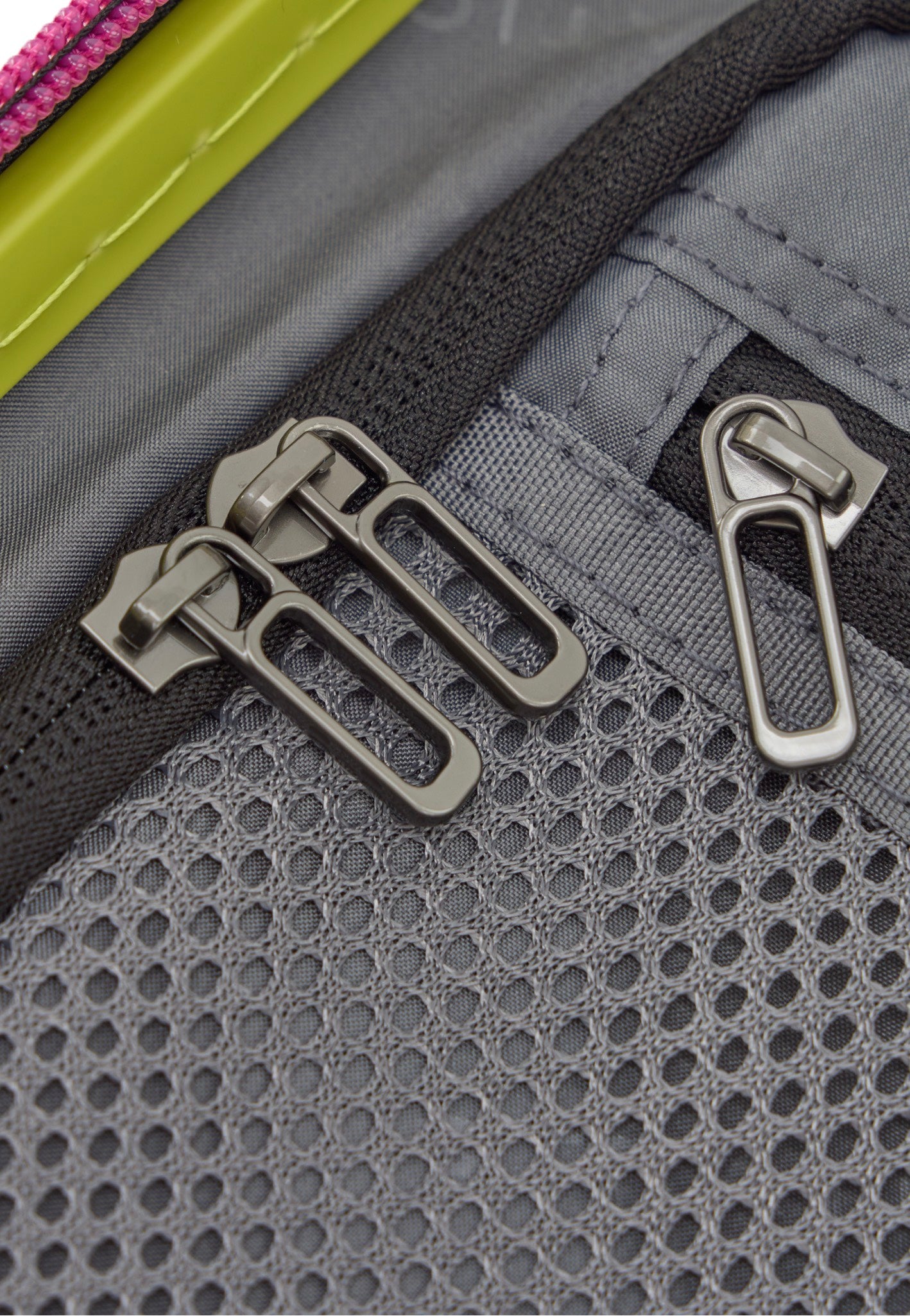 Stratic Buzz Trolley M Lime Green Suitcase