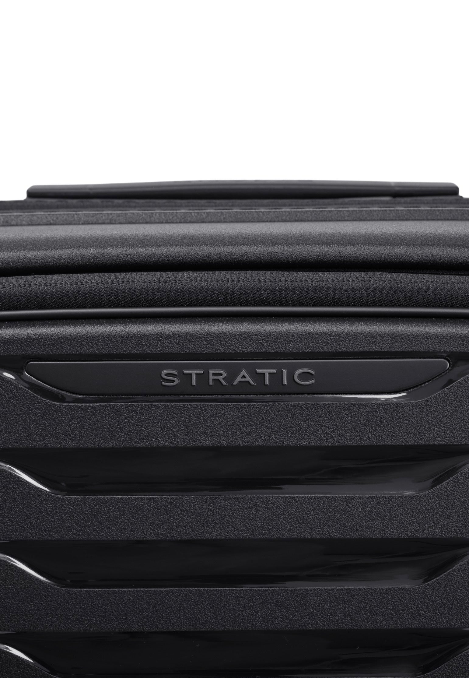 Stratic Novium ML Trolley L Black Suitcase