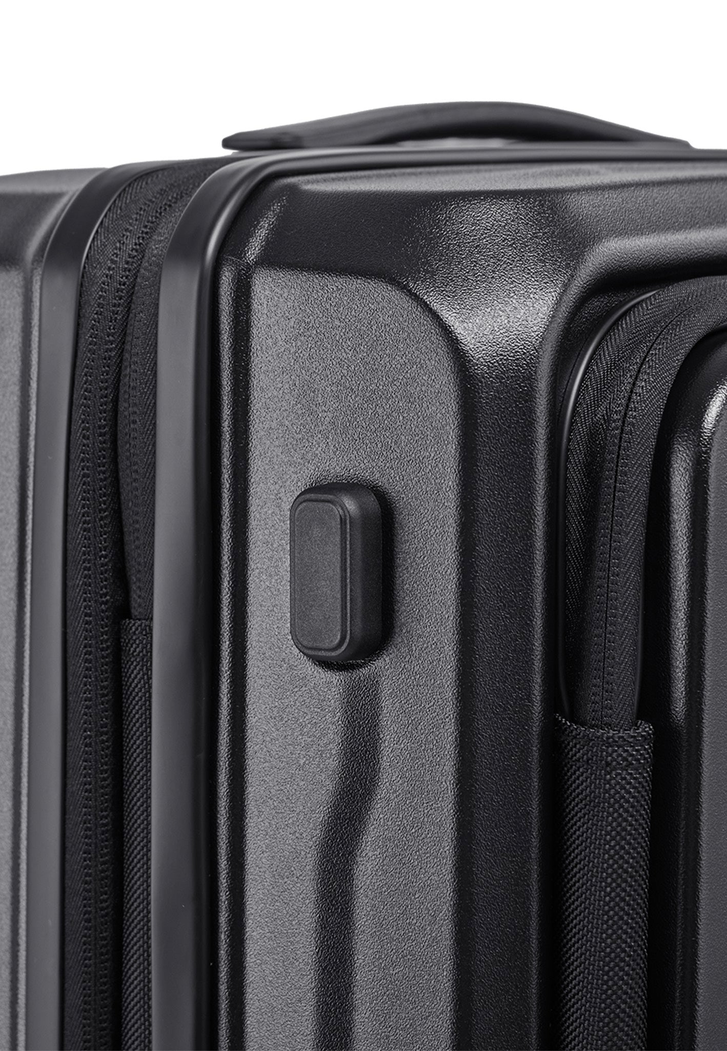 Stratic Phoenix ML Trolley S Black Suitcase